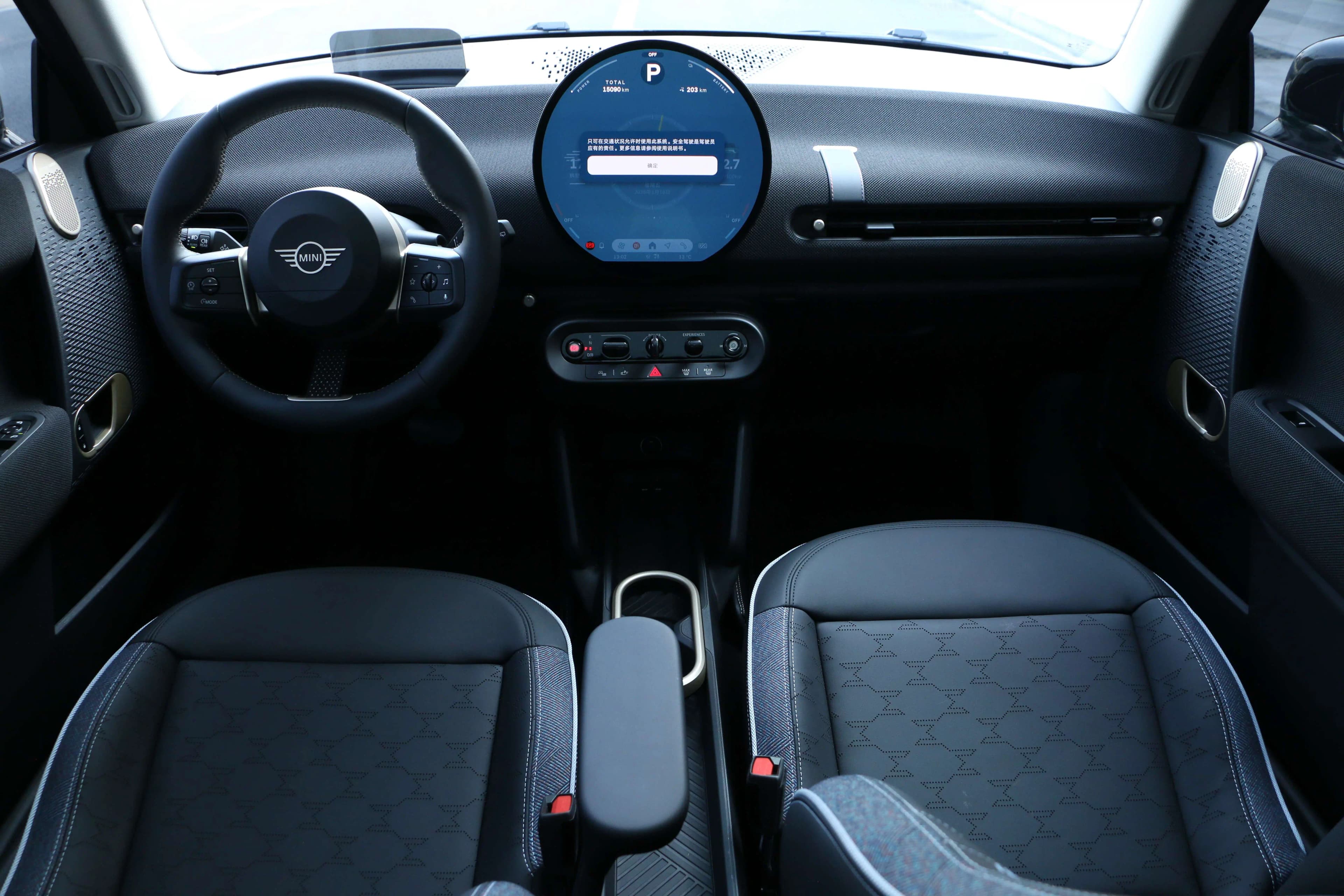 MINI ELECTRIC  COOPER 2025 г. 15015 км. — фото 12