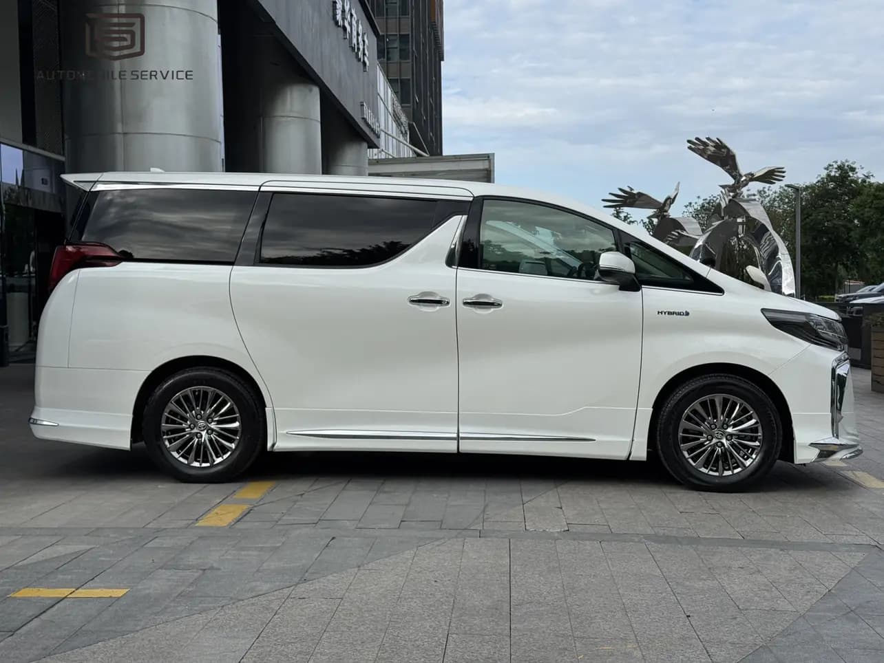Toyota Alphard 2021 г. 113915 км. — фото 4
