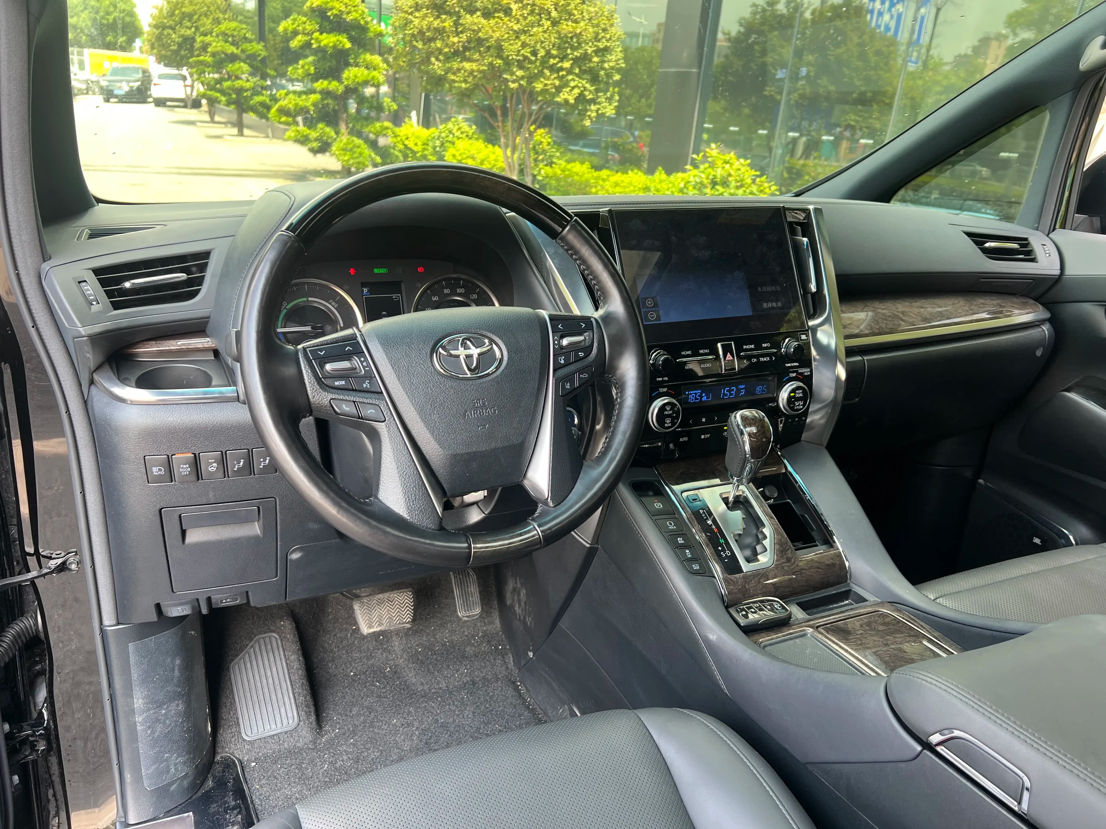 Toyota Alphard 2021 г. 36016 км. — фото 5