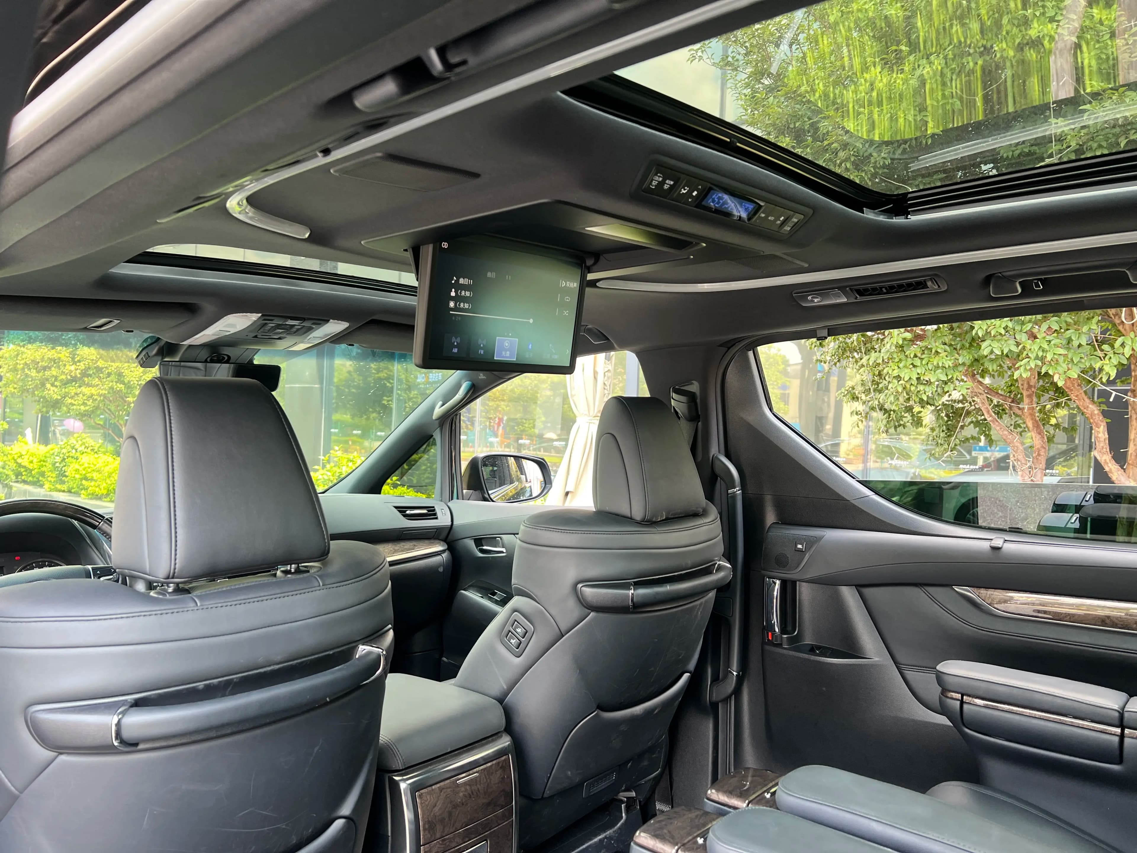 Toyota Alphard 2021 г. 36016 км. — фото 6