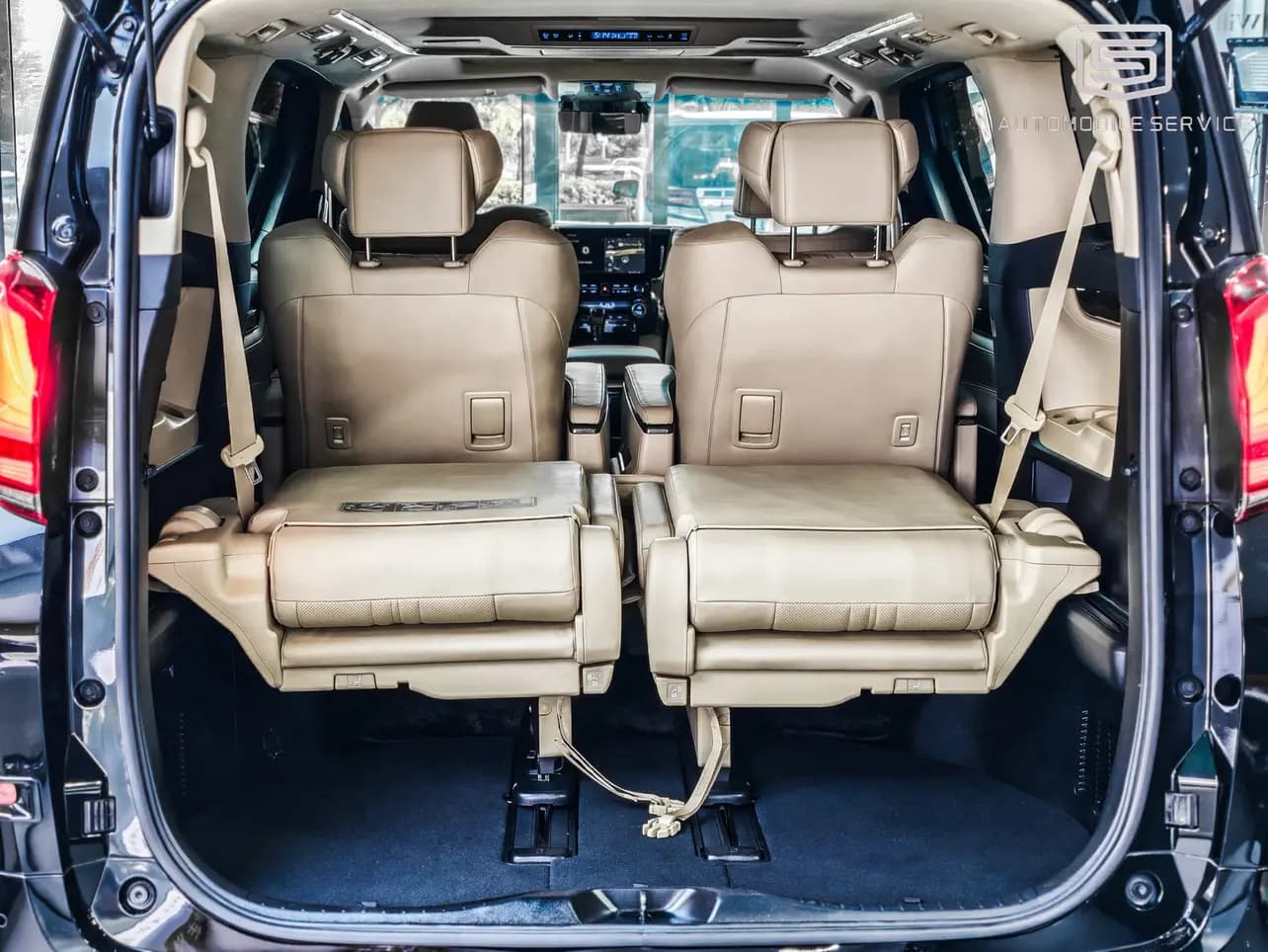 Toyota Alphard 2022 г. 78017 км. — фото 9