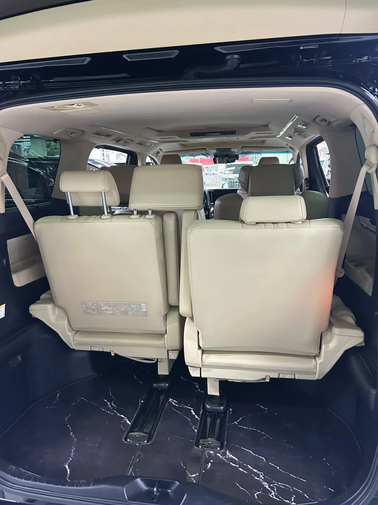 Toyota Alphard 2022 г. 99020 км. — фото 4