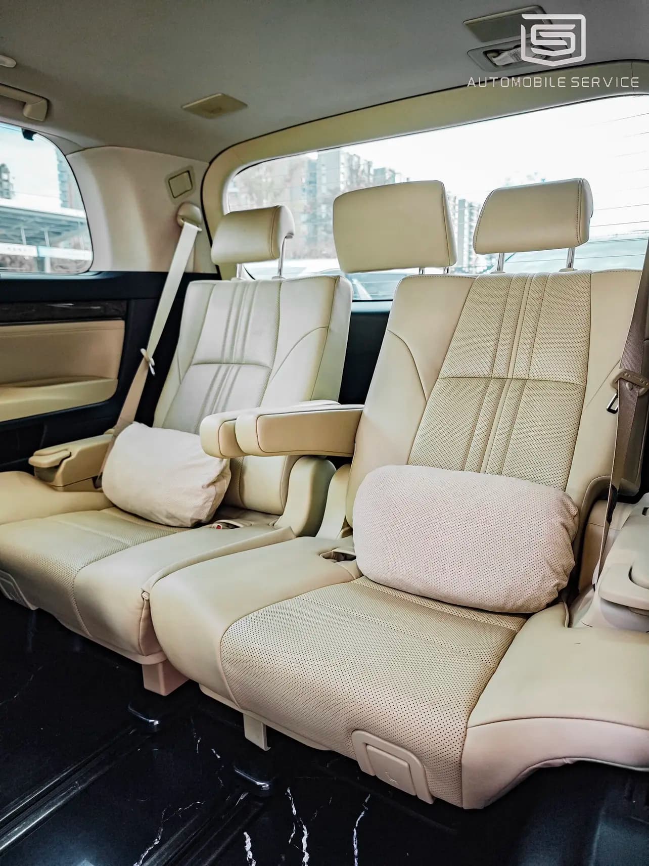 Toyota Alphard 2022 г. 99020 км. — фото 9