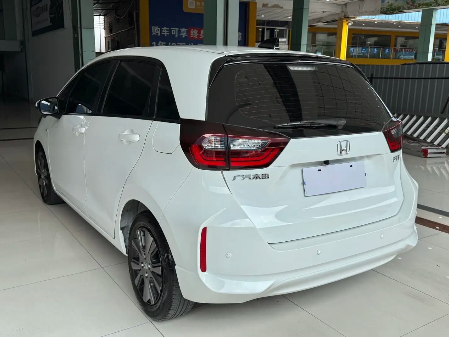 Honda Fit 2023 г. 39106 км. — фото 5