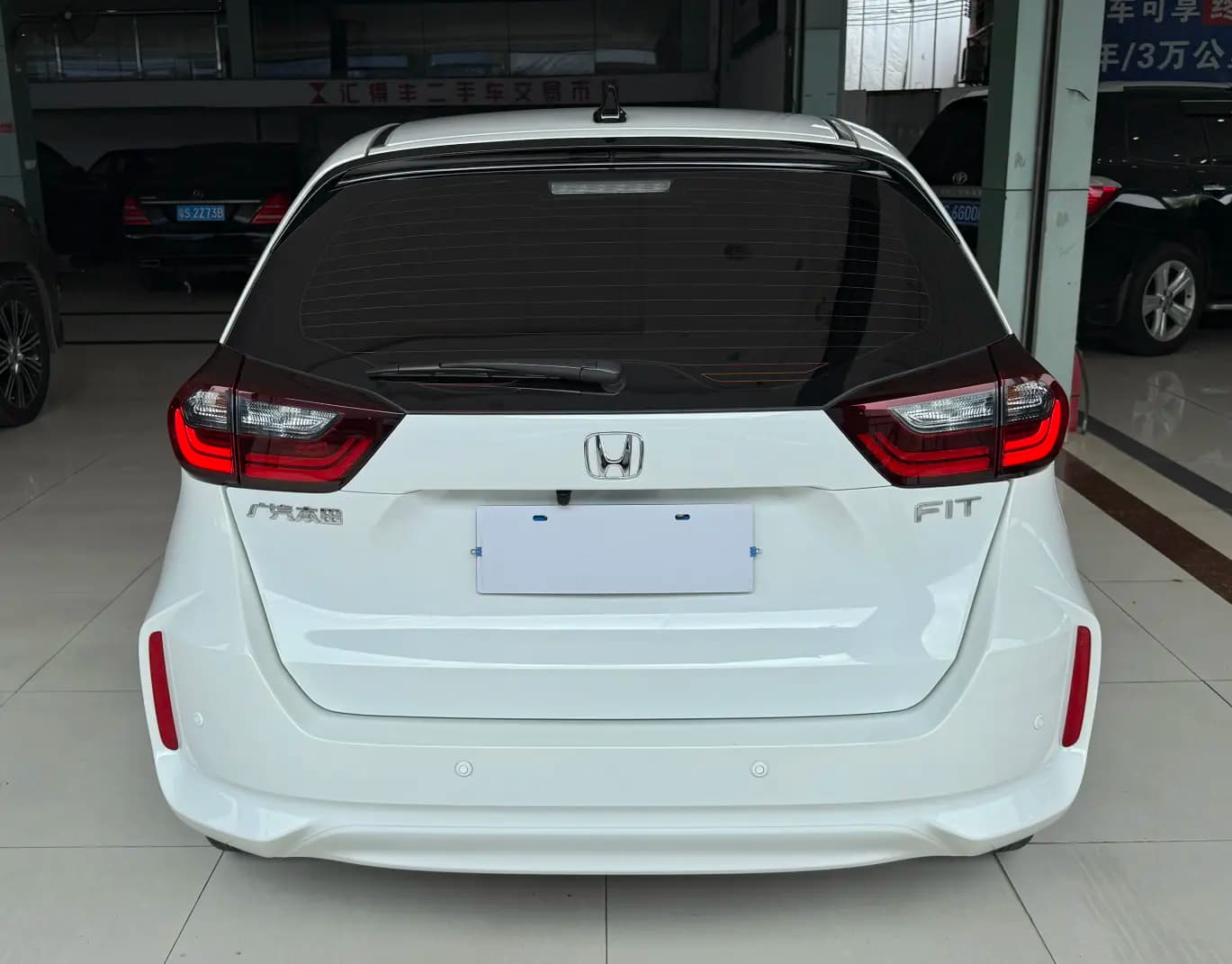 Honda Fit 2023 г. 39106 км. — фото 6
