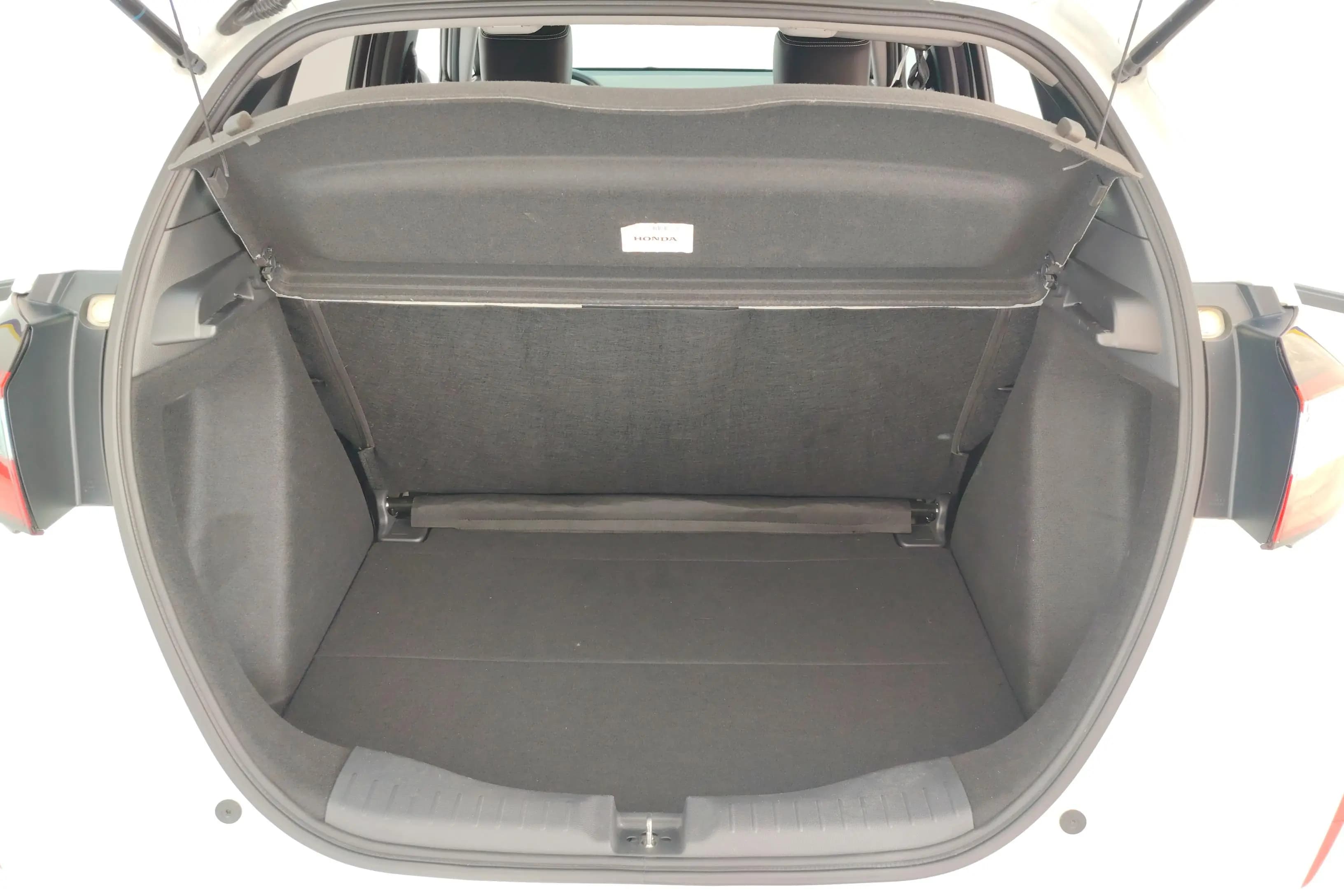 Honda Fit 2022 г. 36007 км. — фото 17