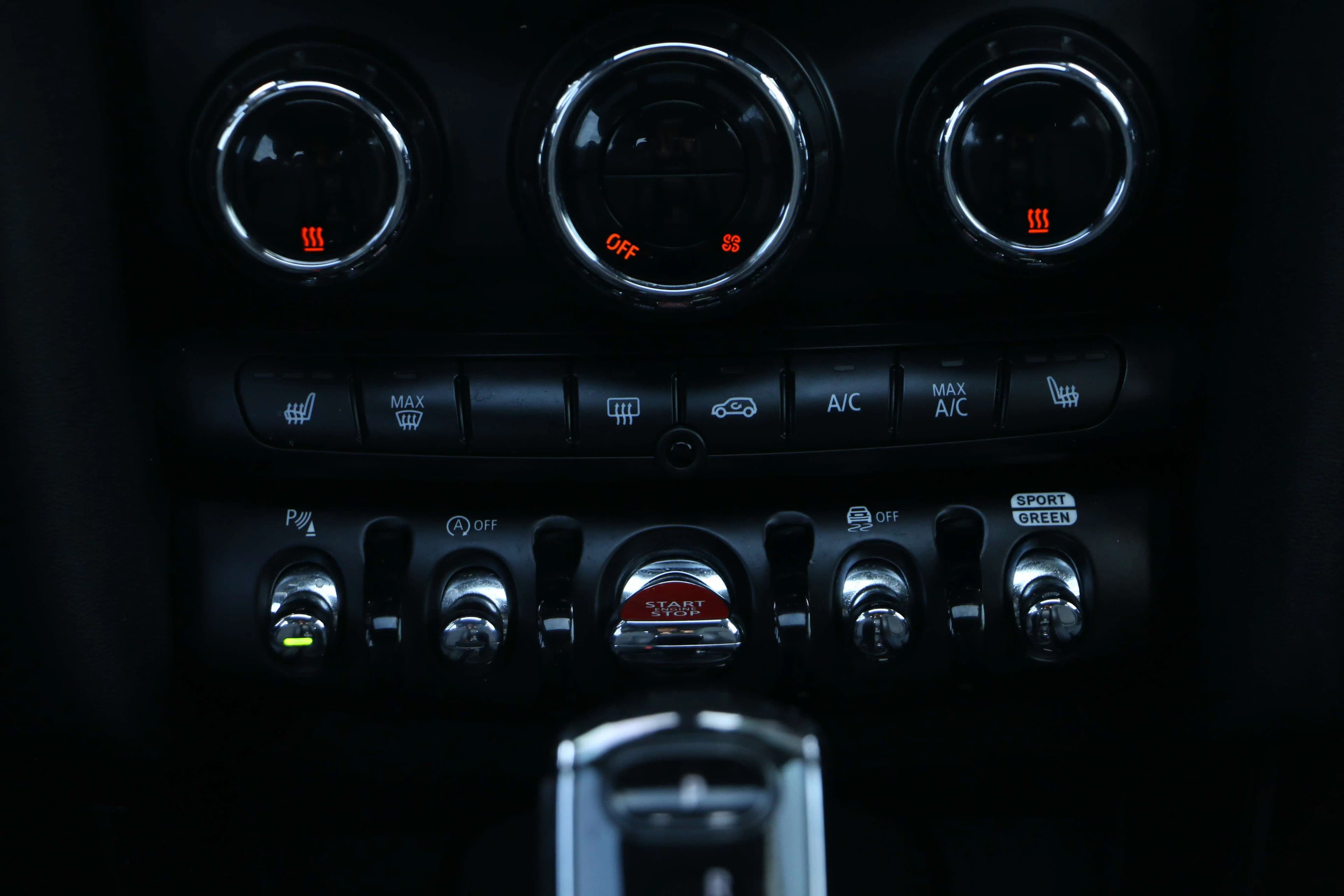 MINI  2023 г. 22140 км. — фото 10