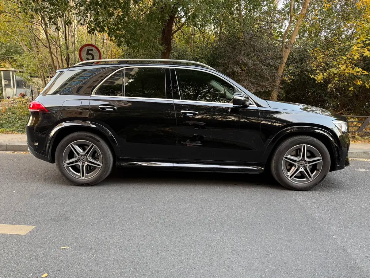 Mercedes-Benz GLE 2023 г. 64067 км. — фото 5