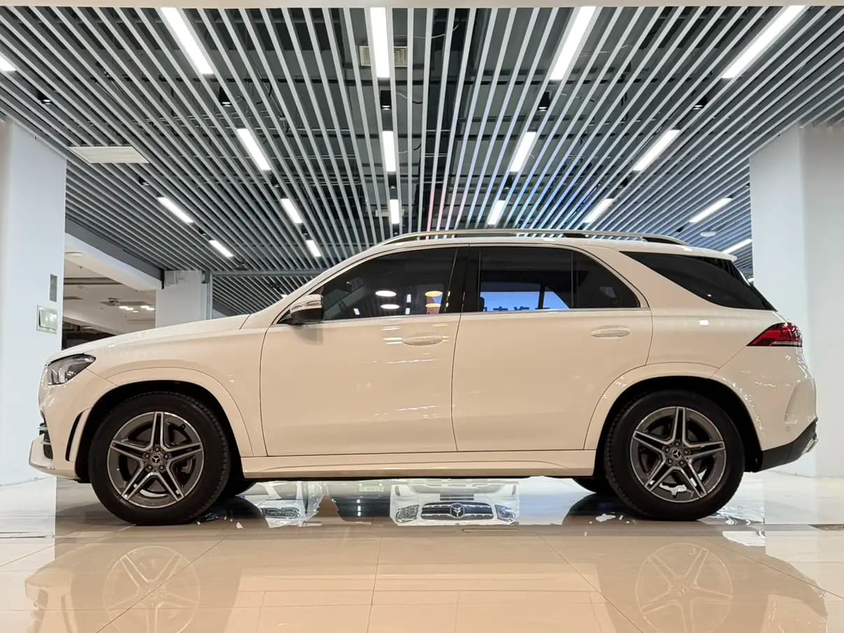 Mercedes-Benz GLE 2021 г. 60050 км. — фото 3