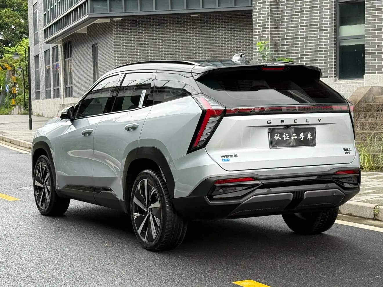 Geely Atlas L 2023 г. 30077 км. — фото 3