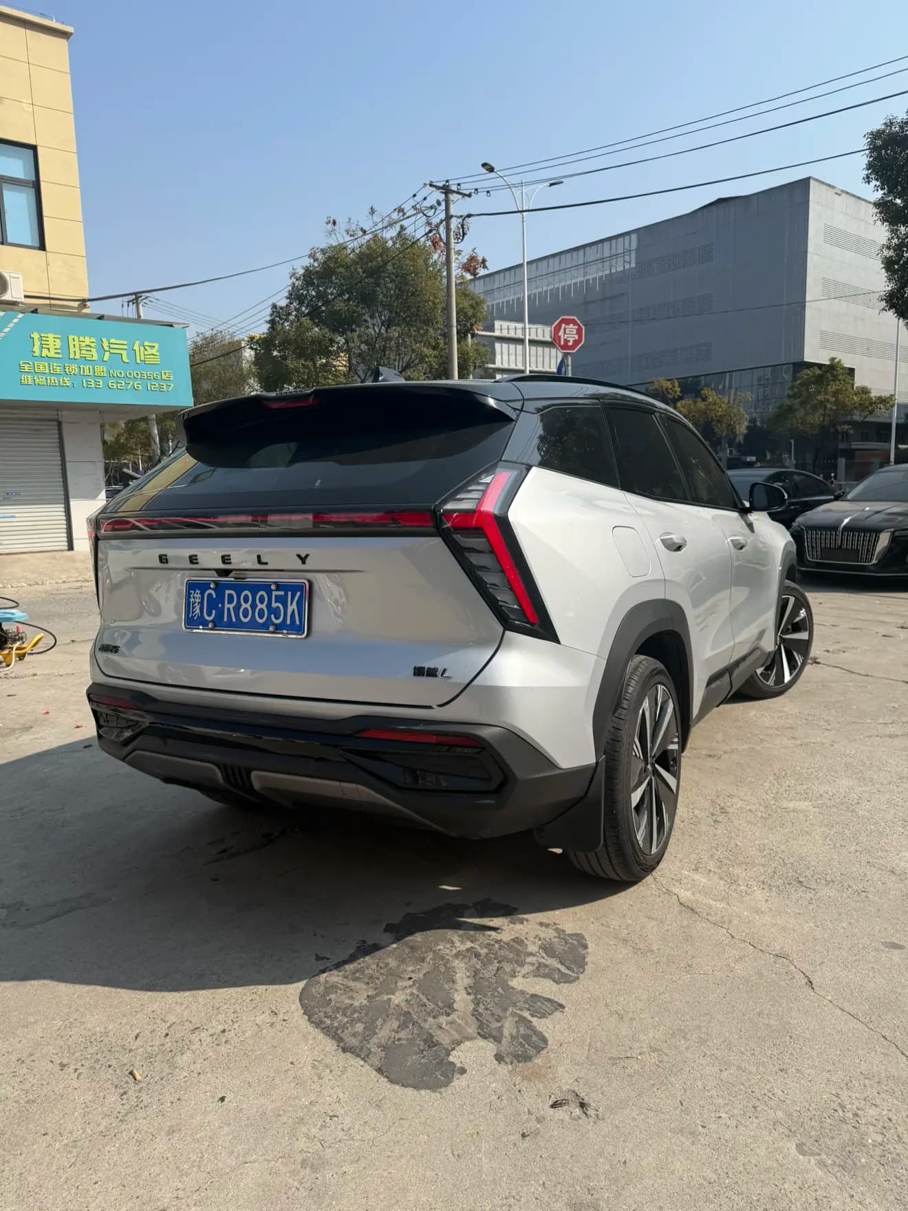 Geely Atlas L 2023 г. 18075 км. — фото 4