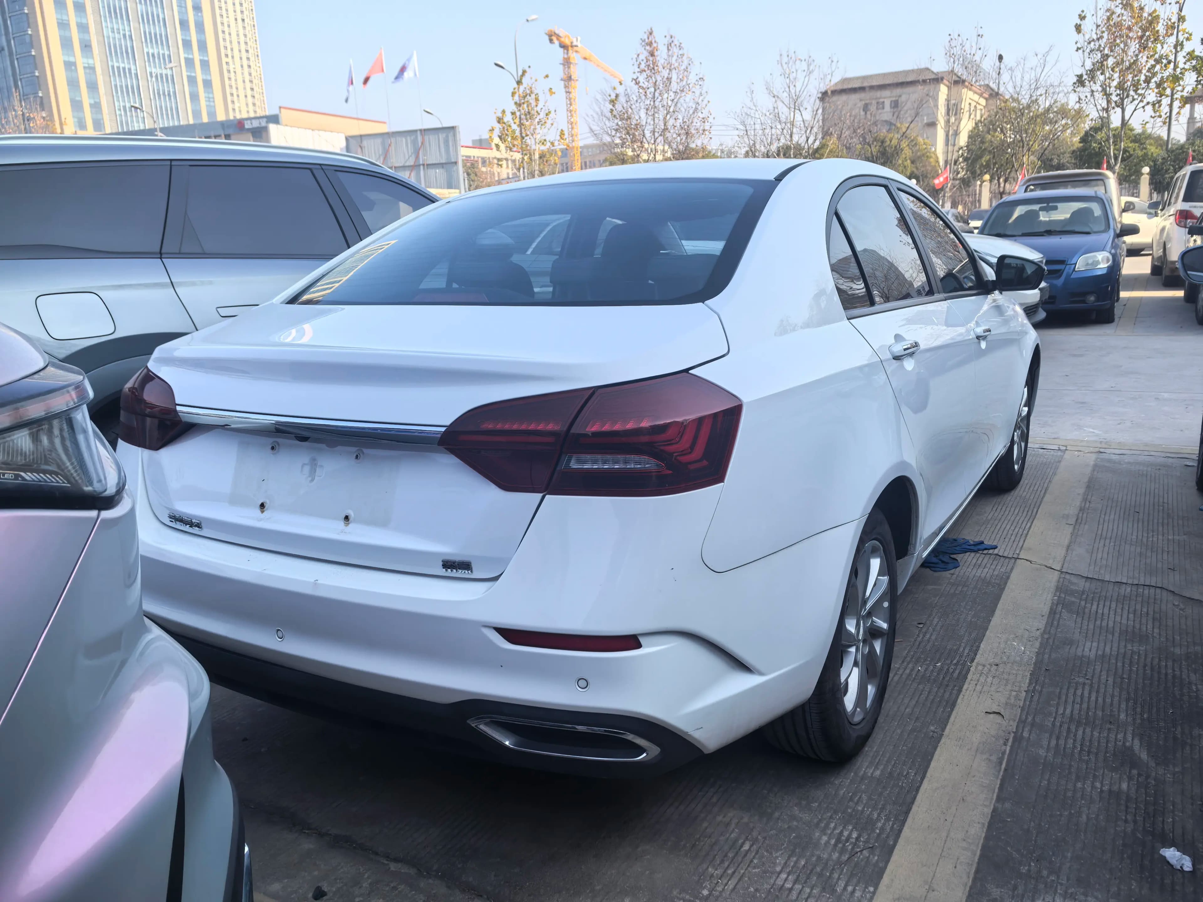 Geely Emgrand 2022 г. 16121 км. — фото 2