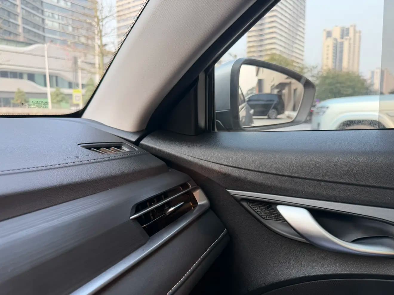 Geely Emgrand 2021 г. 34123 км. — фото 8