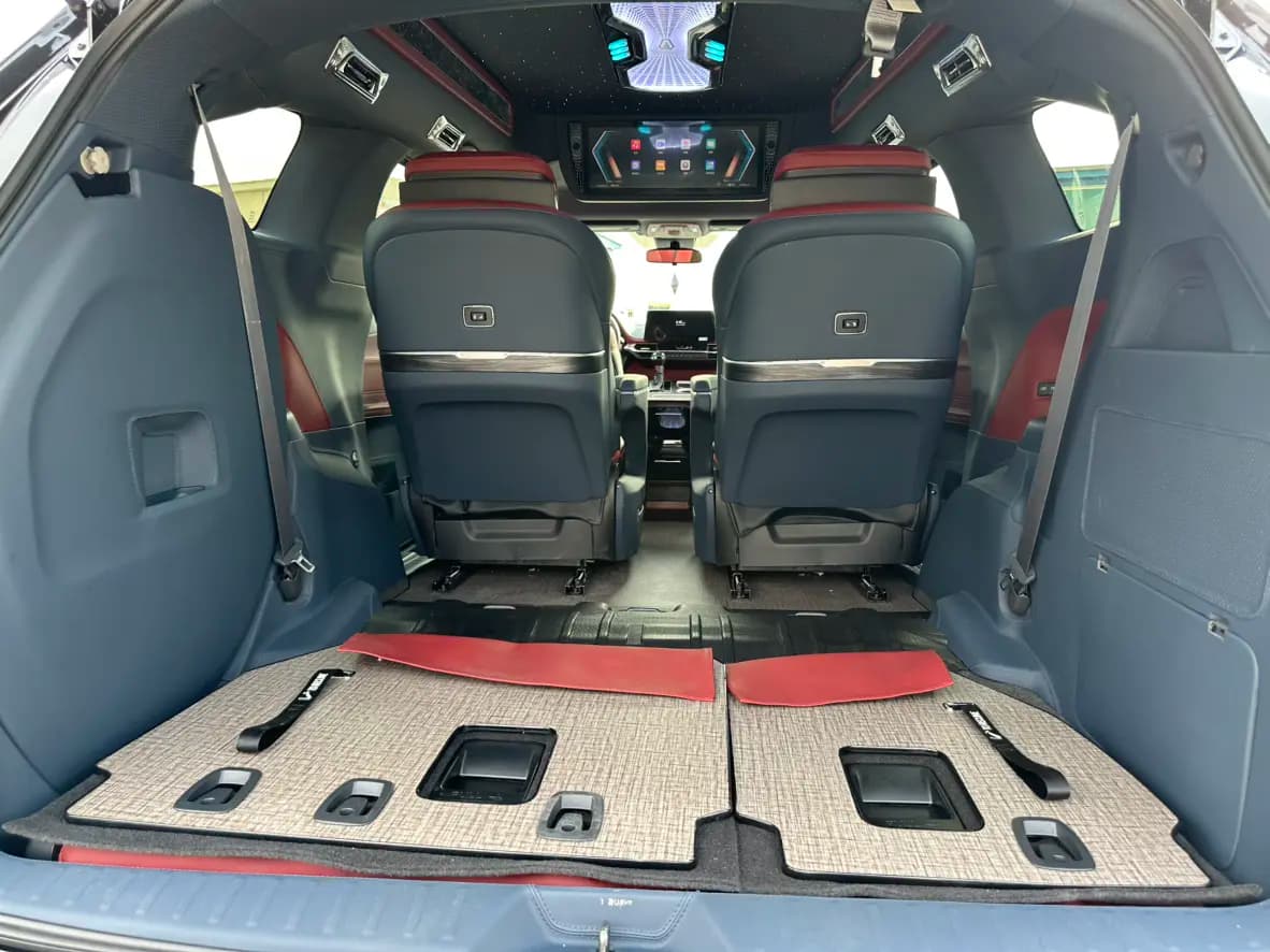 Toyota Granvia 2025 г. 3023 км. — фото 17