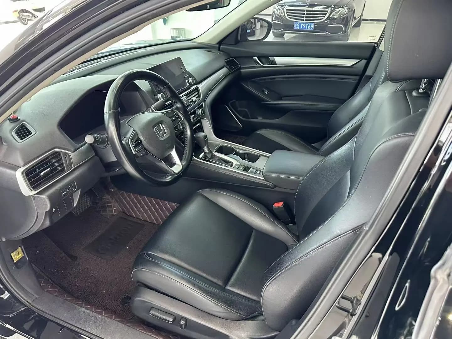 Honda Accord 2021 г. 53077 км. — фото 8