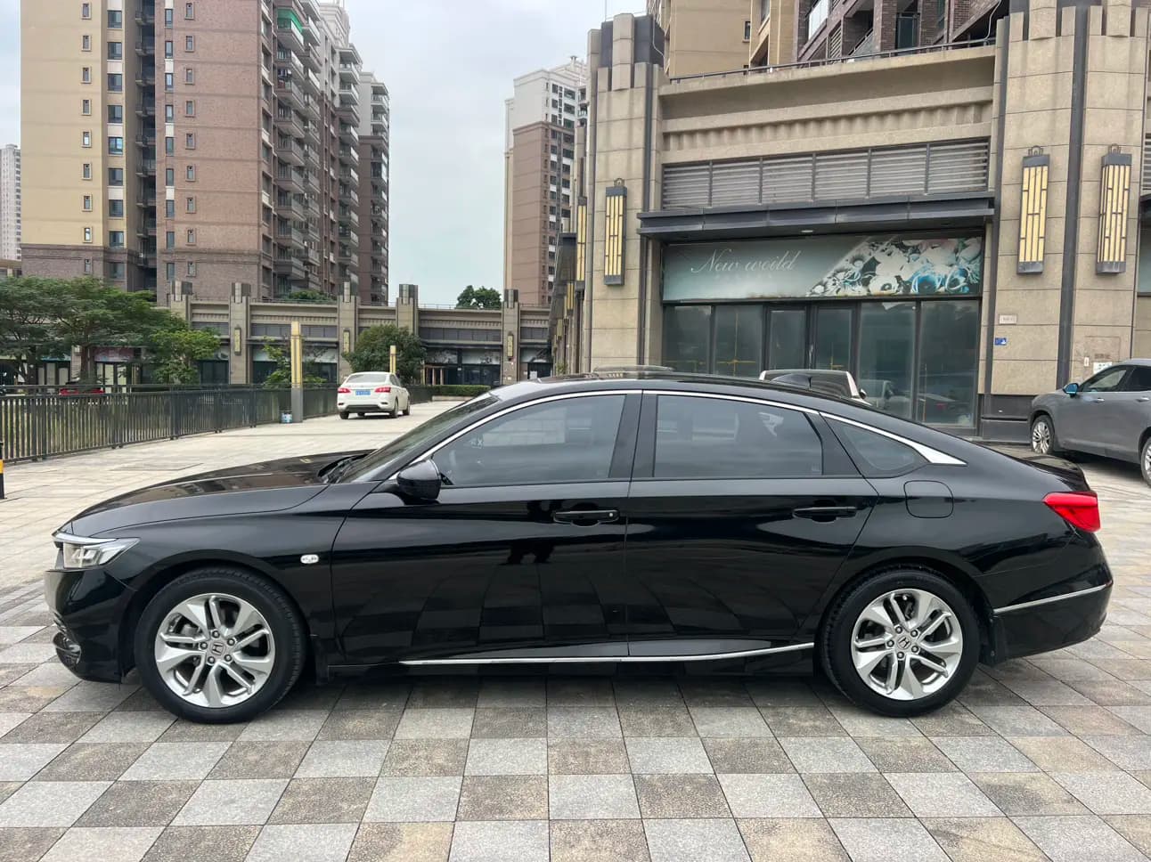 Honda Accord 2021 г. 51076 км. — фото 4