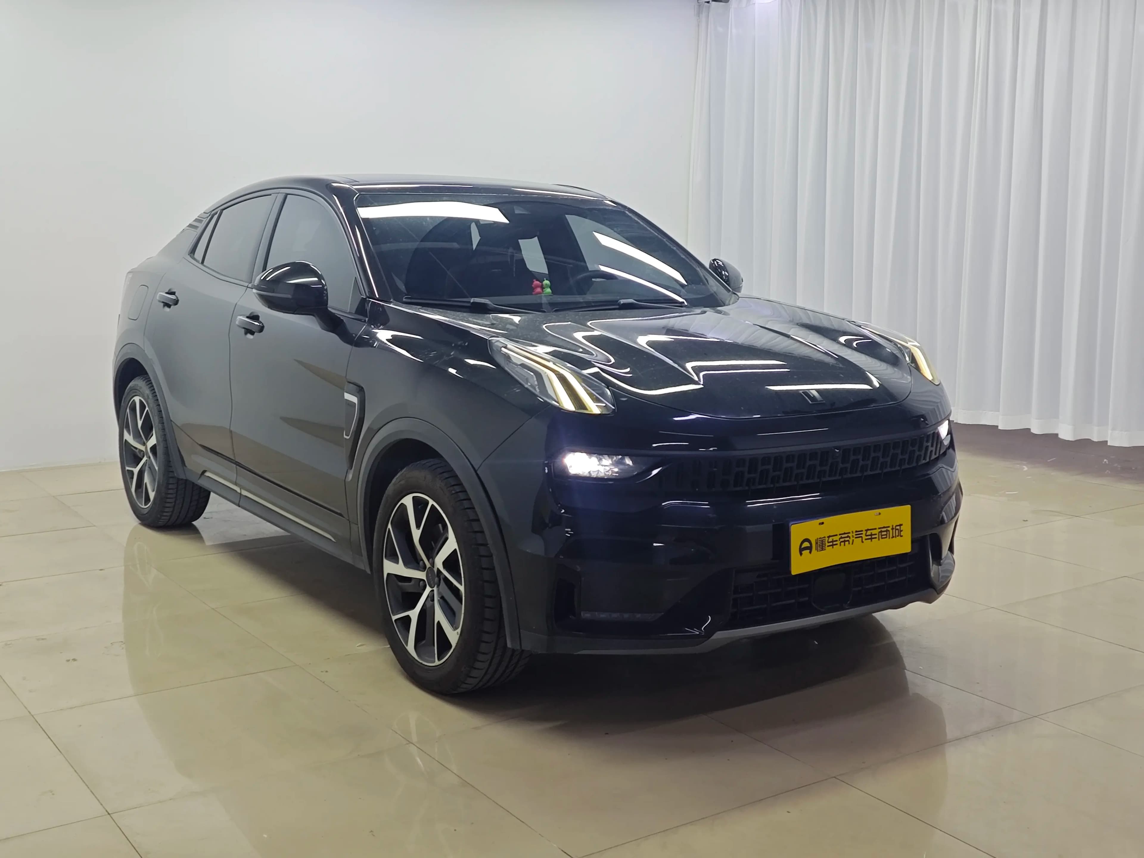 Lynk & Co 05 2021 г. 70761 км.
