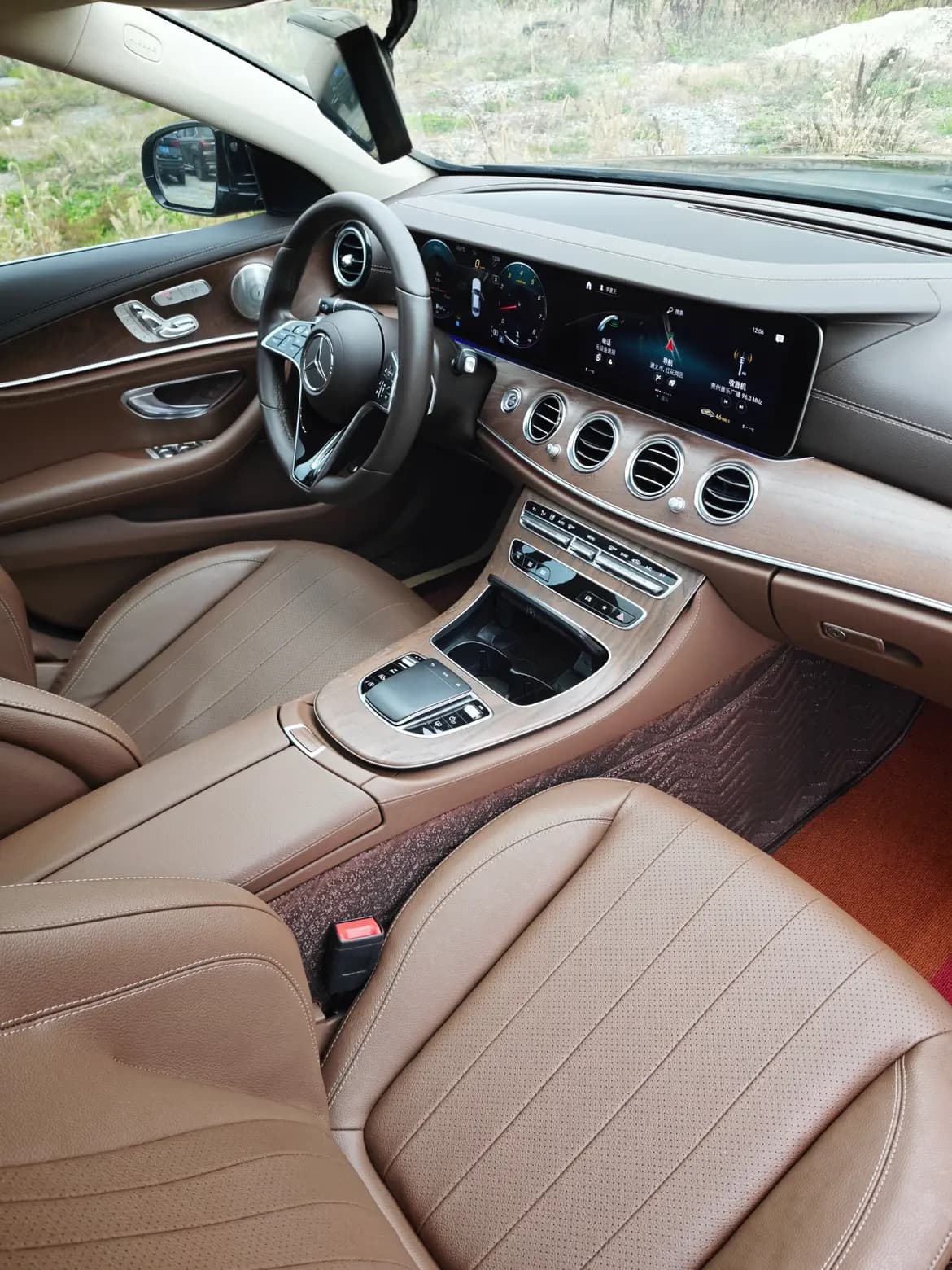 Mercedes-Benz E-Class 2022 г. 80049 км. — фото 13