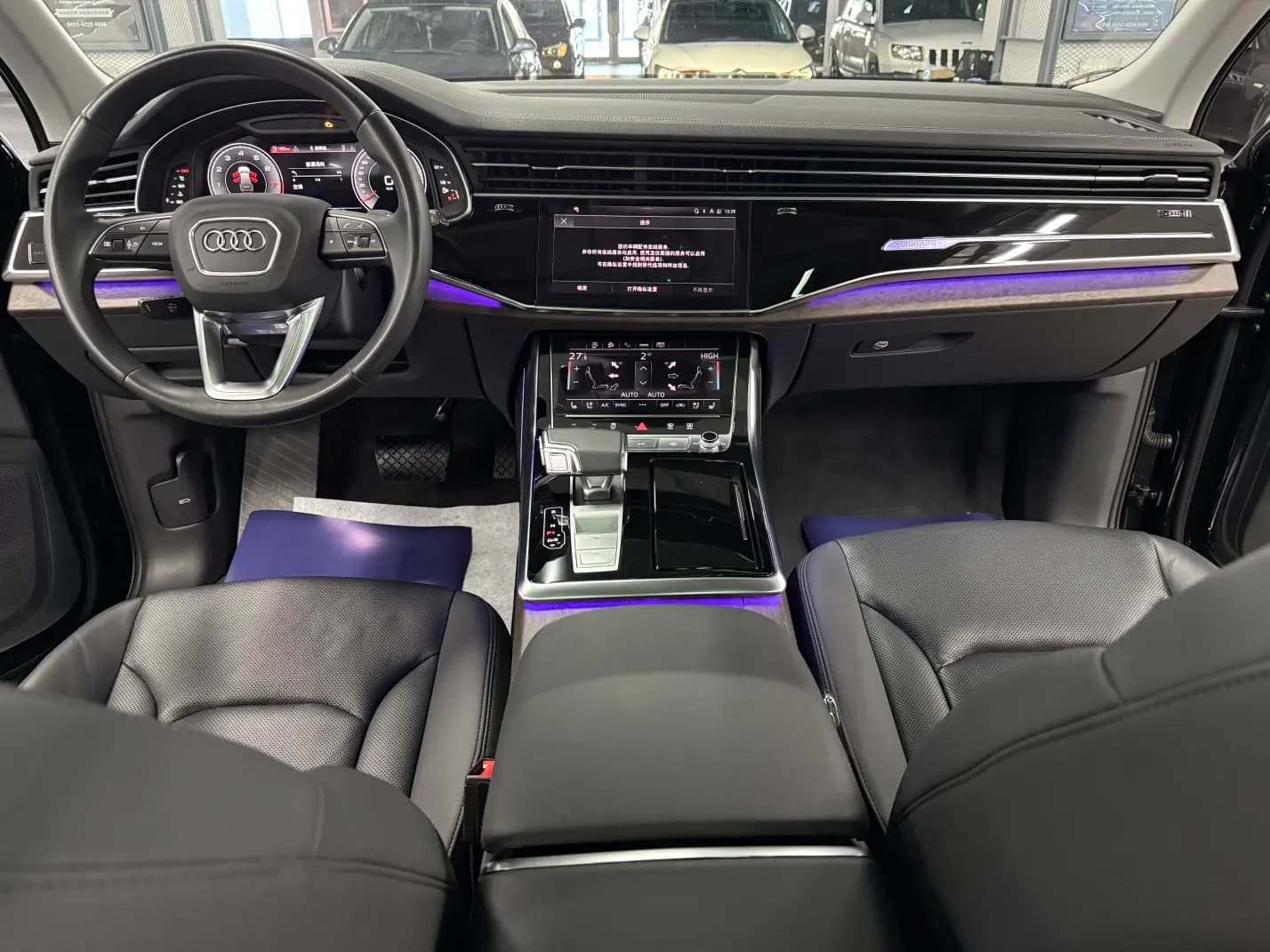 Audi Q7 2023 г. 60043 км. — фото 11