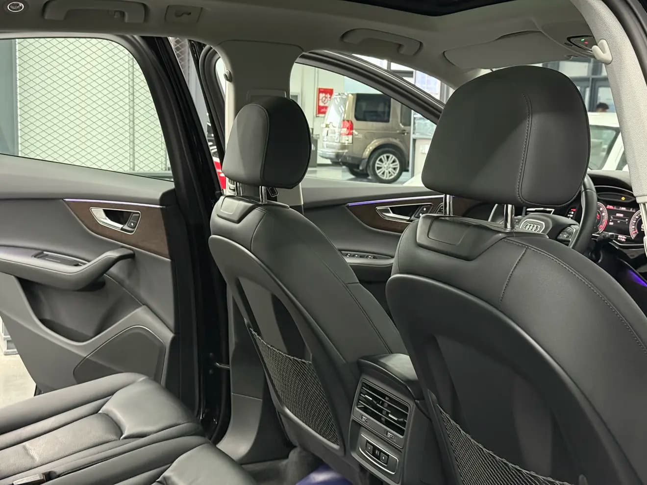 Audi Q7 2023 г. 60043 км. — фото 15