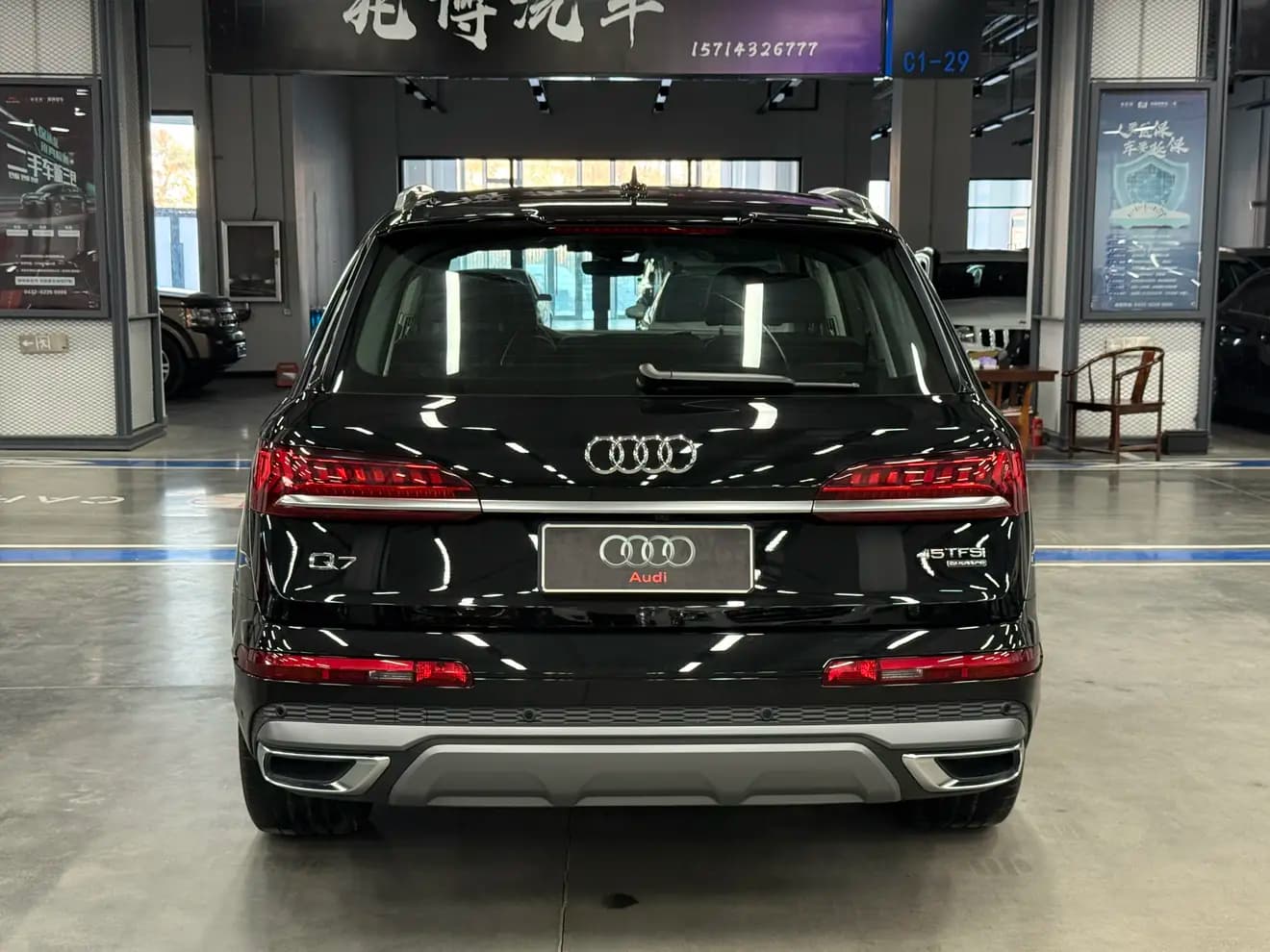 Audi Q7 2023 г. 60043 км. — фото 3