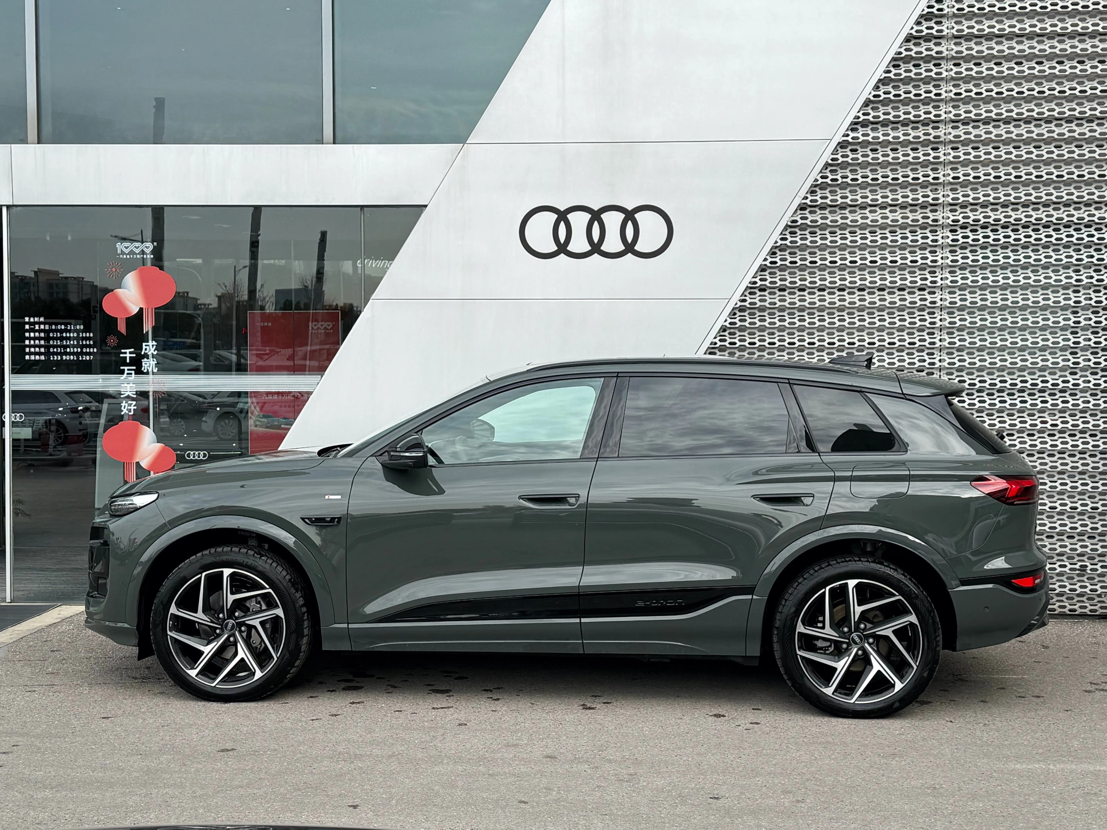 Audi Q6L e-tron 2025 г. 4037 км. — фото 3
