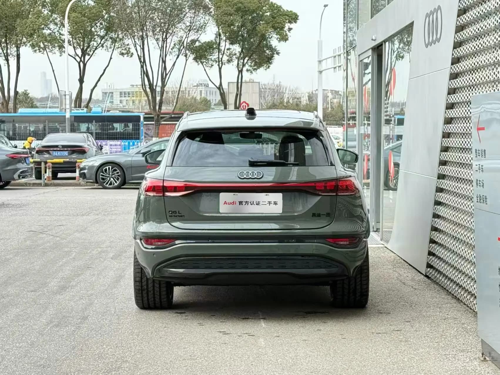 Audi Q6L e-tron 2025 г. 4037 км. — фото 5