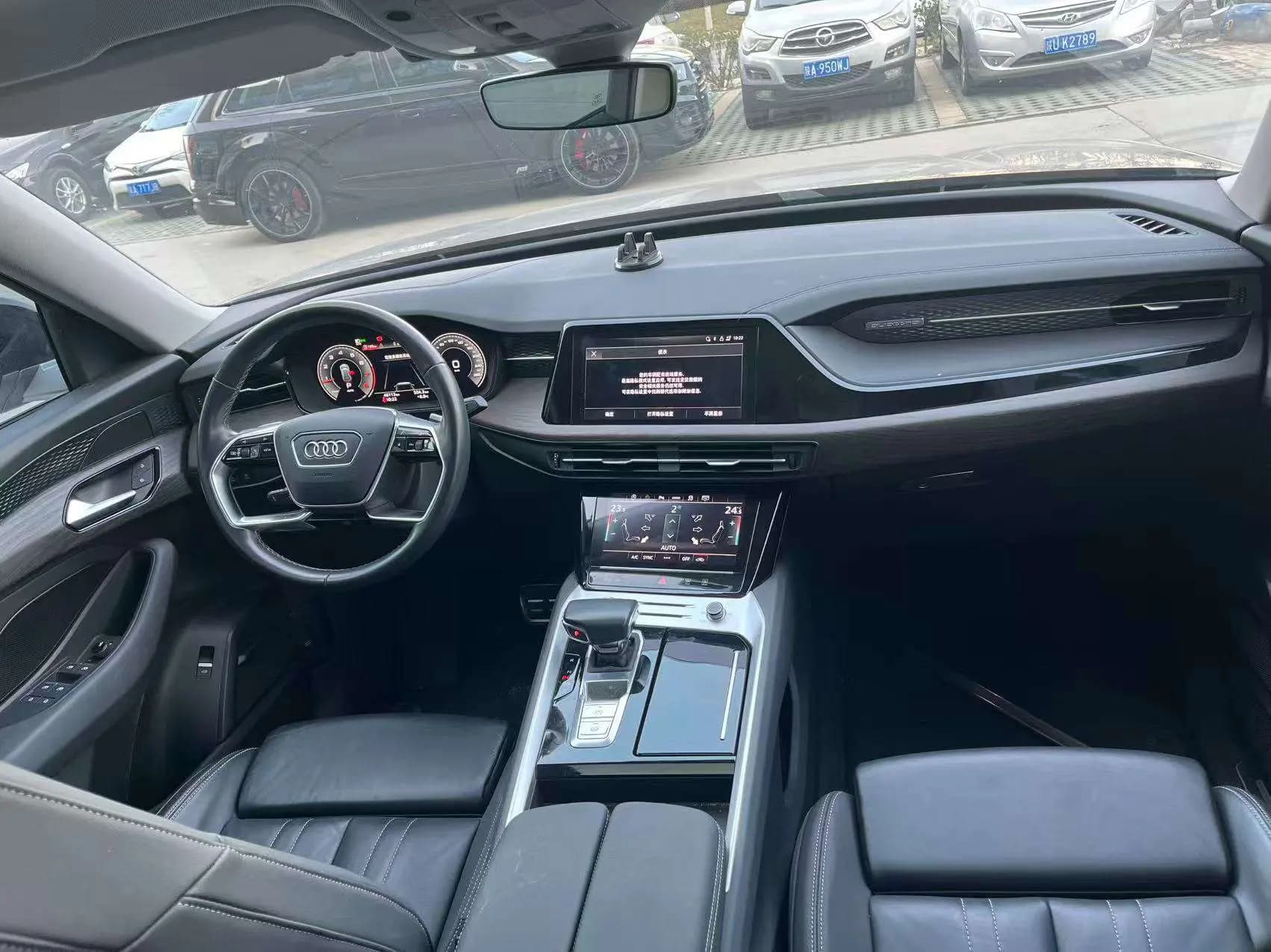 Audi Q6 2023 г. 46054 км. — фото 7