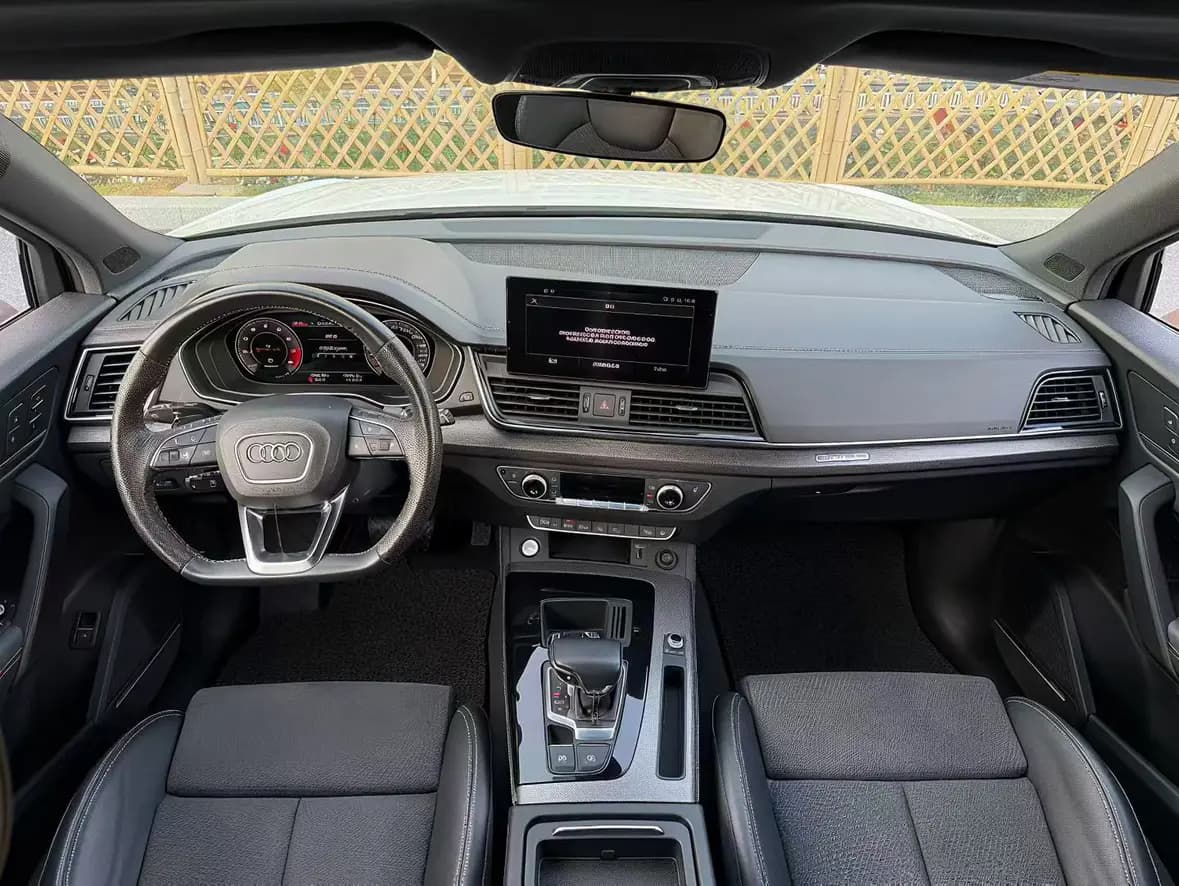 Audi Q5L Sportback 2022 г. 87092 км. — фото 4