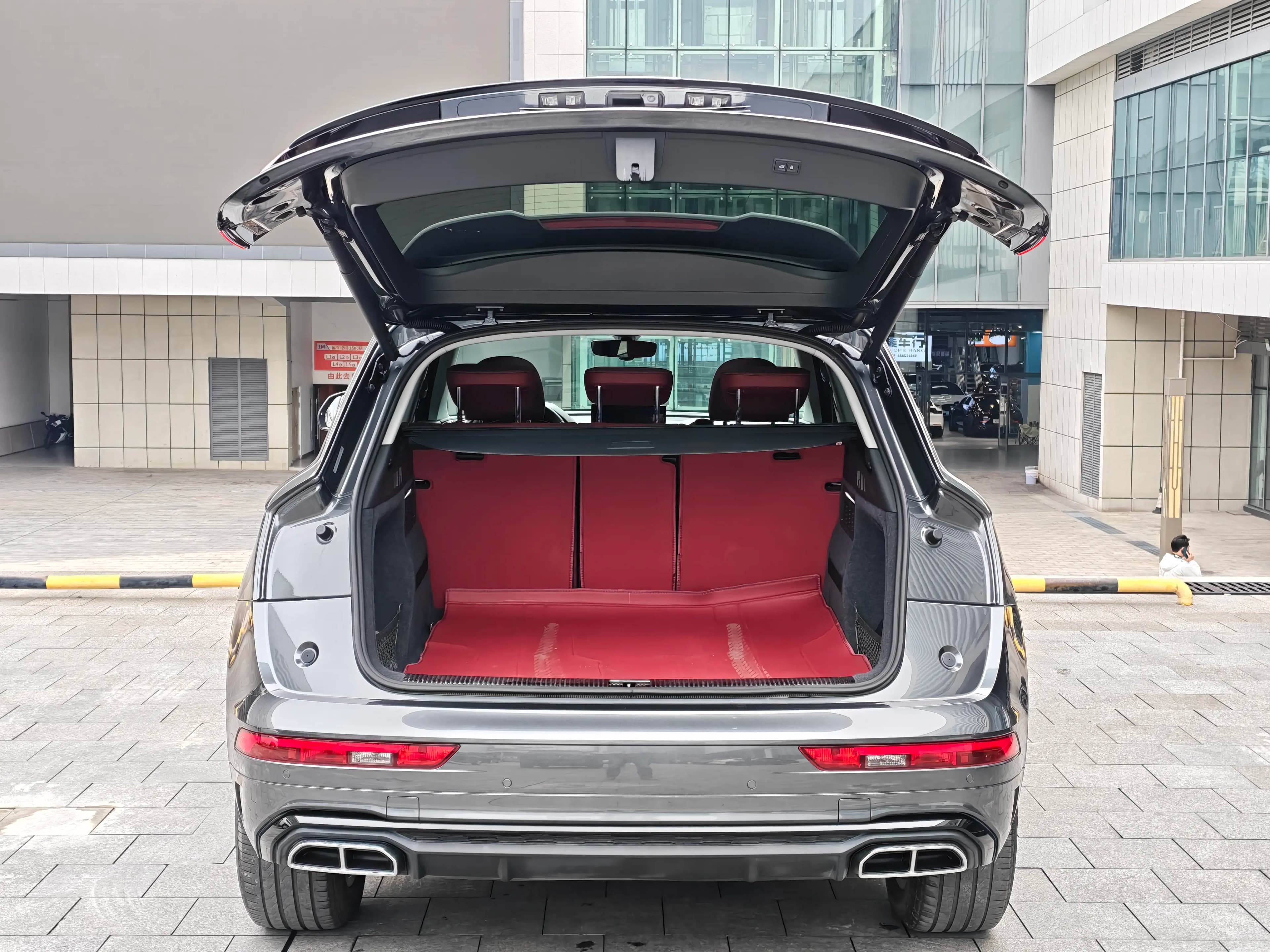 Audi Q5L 2022 г. 83080 км. — фото 11