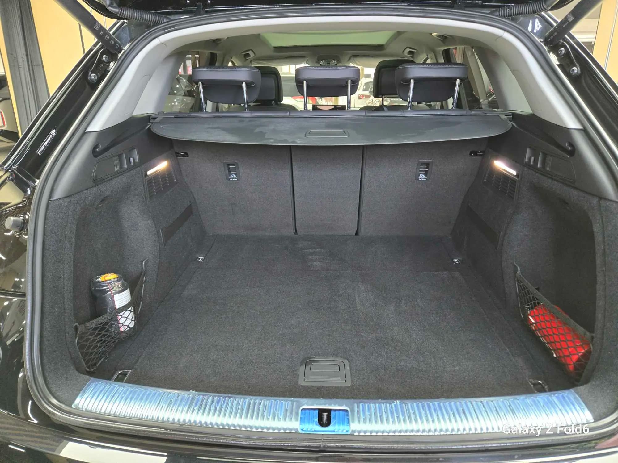 Audi Q5L 2023 г. 36029 км. — фото 12