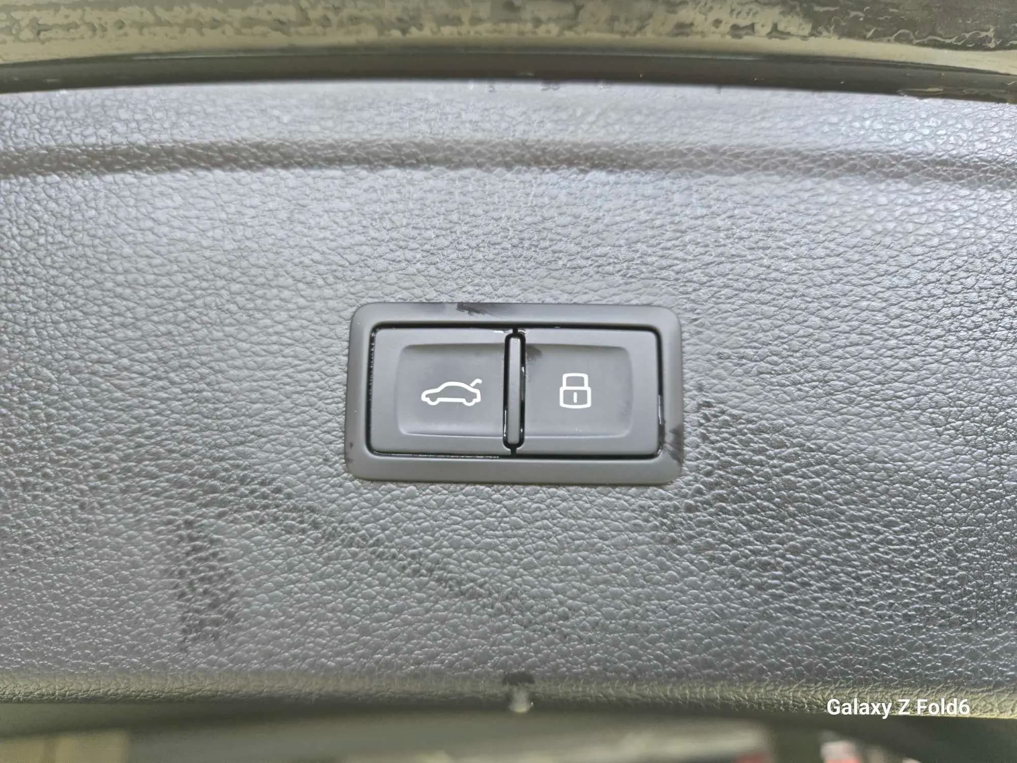 Audi Q5L 2023 г. 36029 км. — фото 8