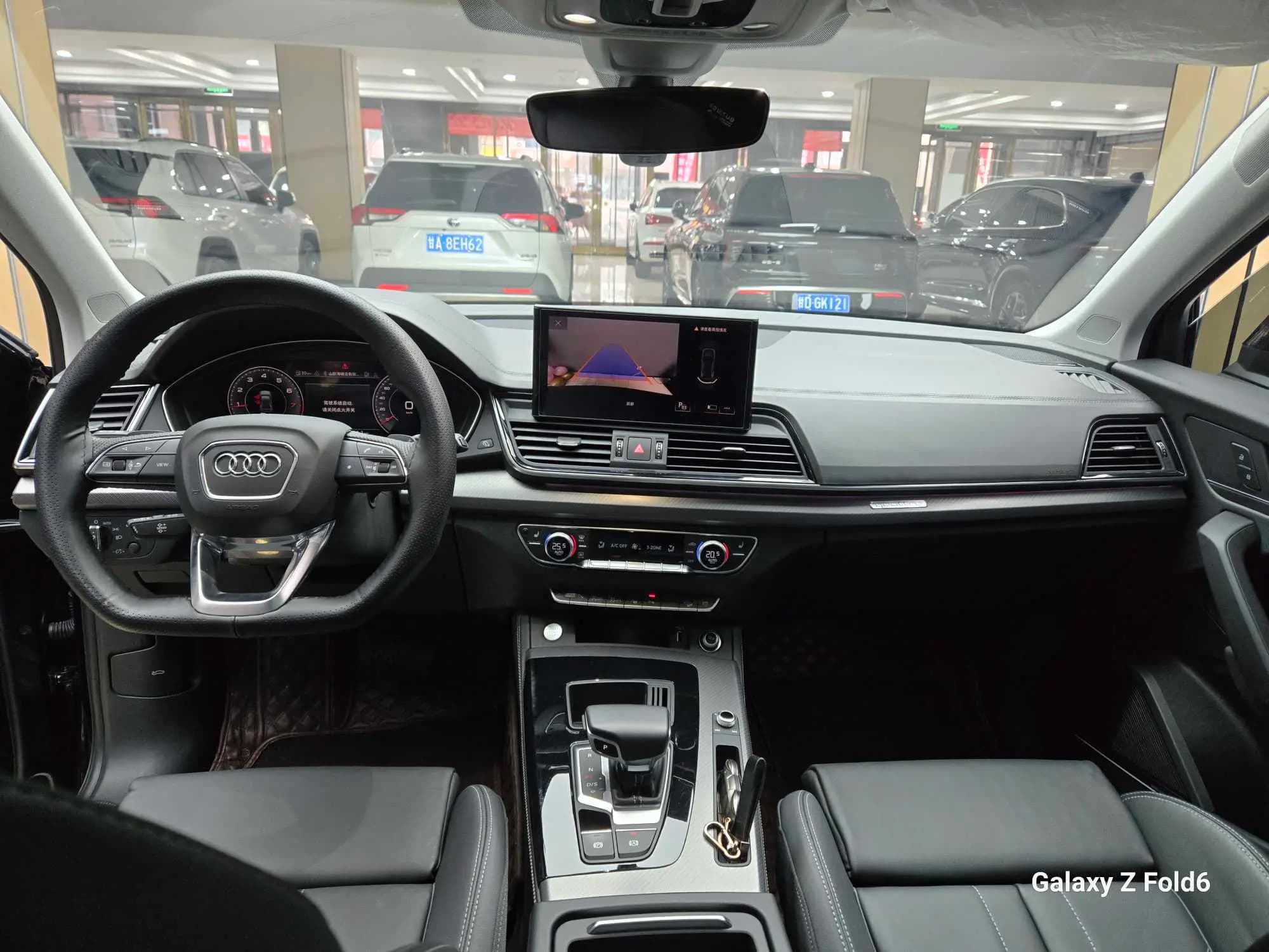 Audi Q5L 2023 г. 36029 км. — фото 9