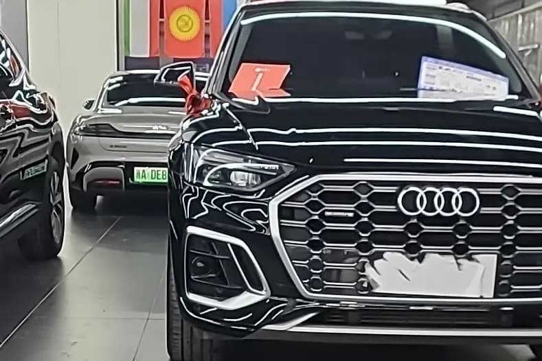 Audi Q5L 2023 г. 50028 км. — фото 5