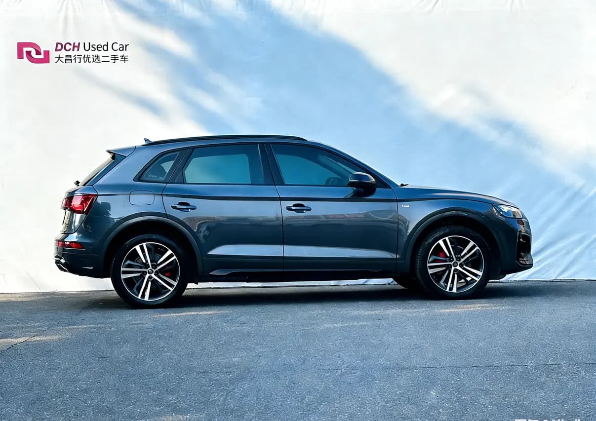 Audi Q5L 2022 г. 77027 км. — фото 5