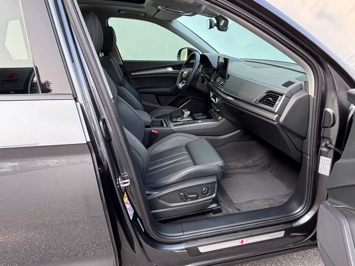 Audi Q5L 2022 г. 77027 км. — фото 10