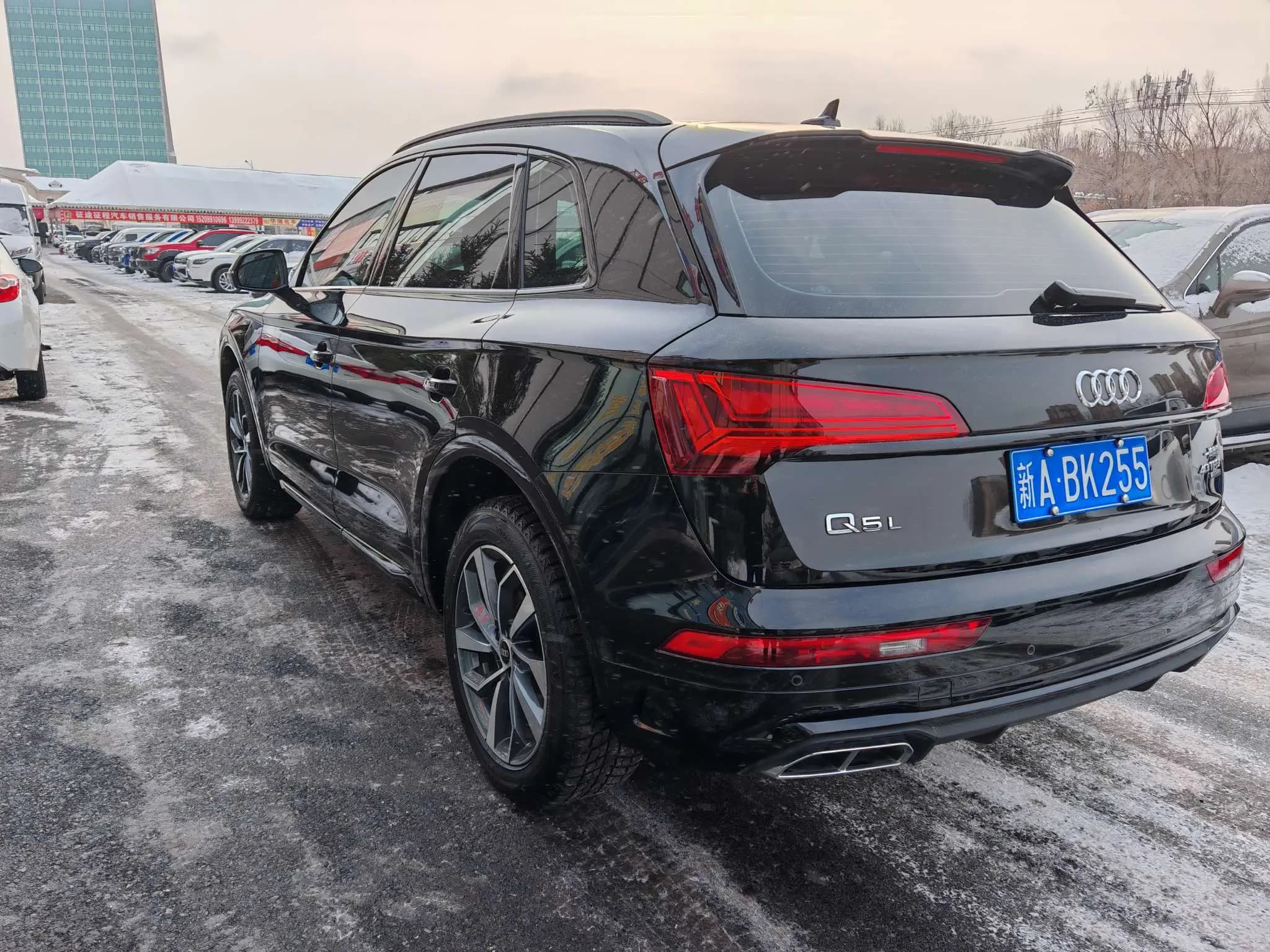 Audi Q5L 2025 г. 8014 км. — фото 4