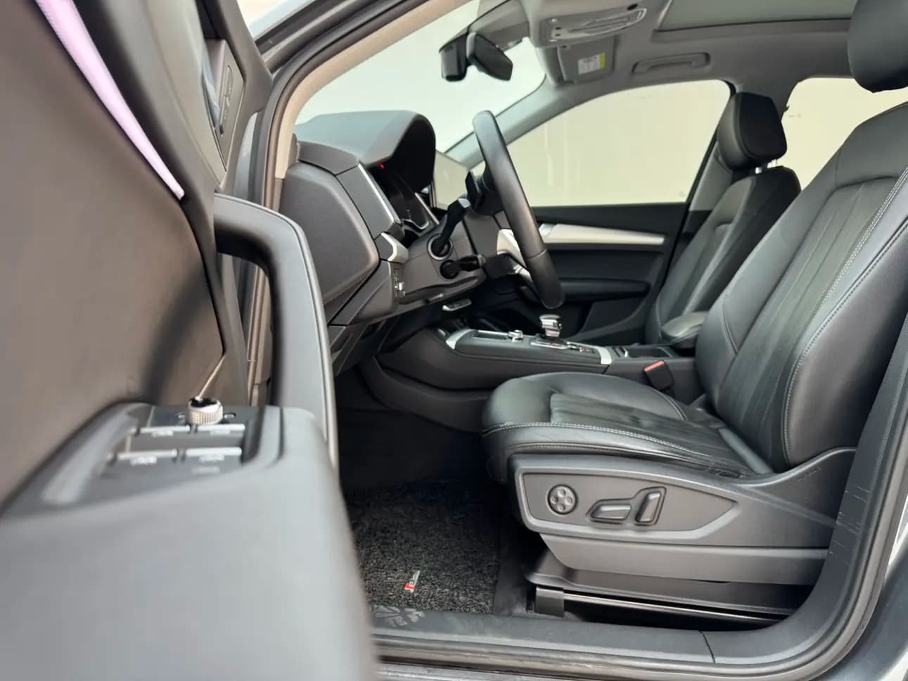 Audi Q5L 2021 г. 136067 км. — фото 14