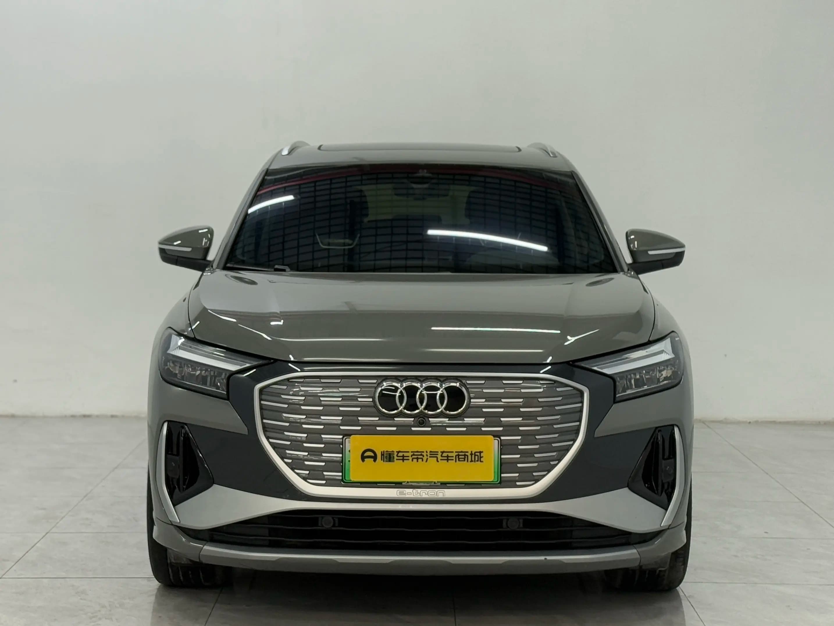 Audi Q4 e-tron 2024 г. 31159 км. — фото 2