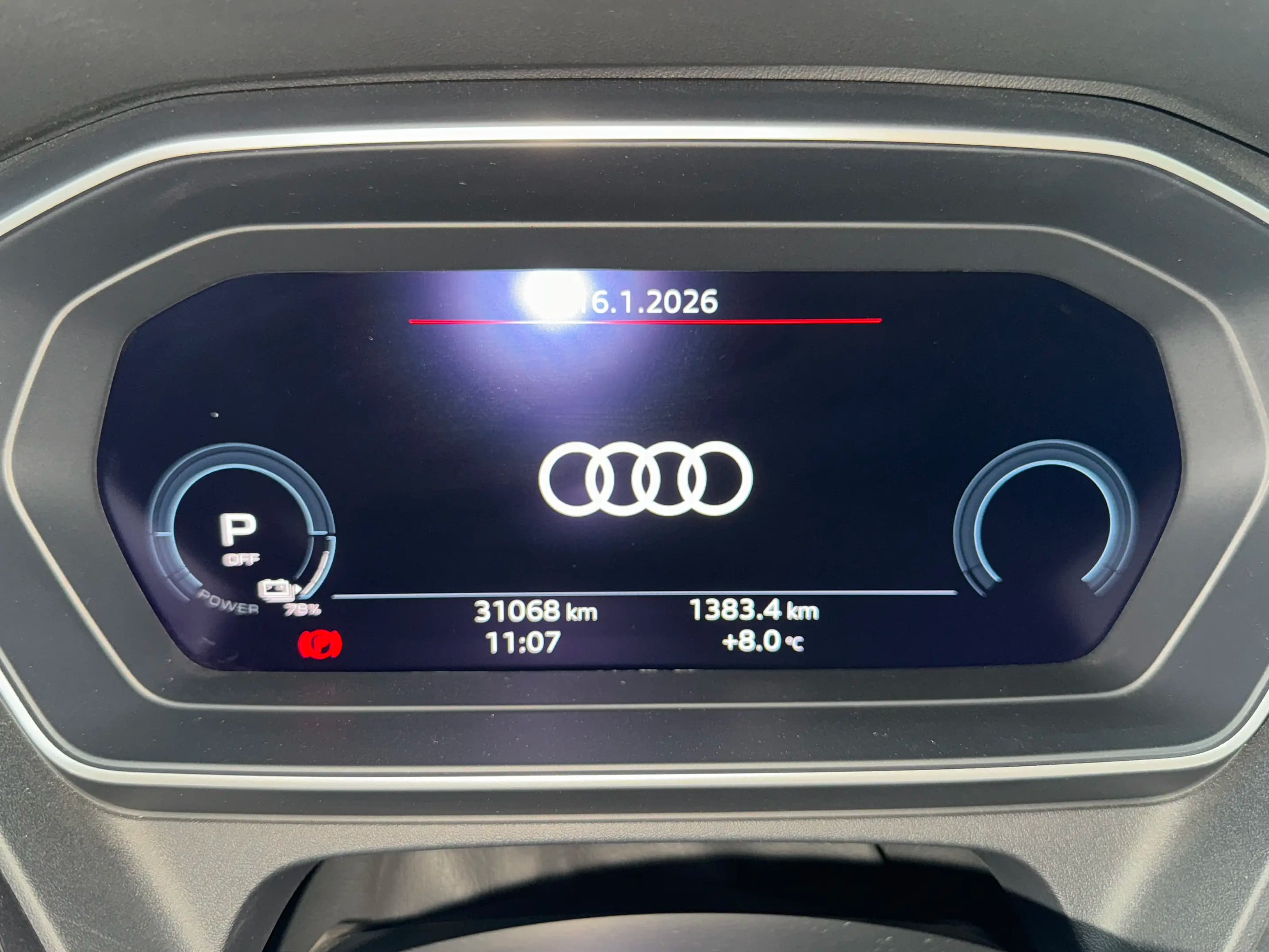Audi Q4 e-tron 2024 г. 31159 км. — фото 11