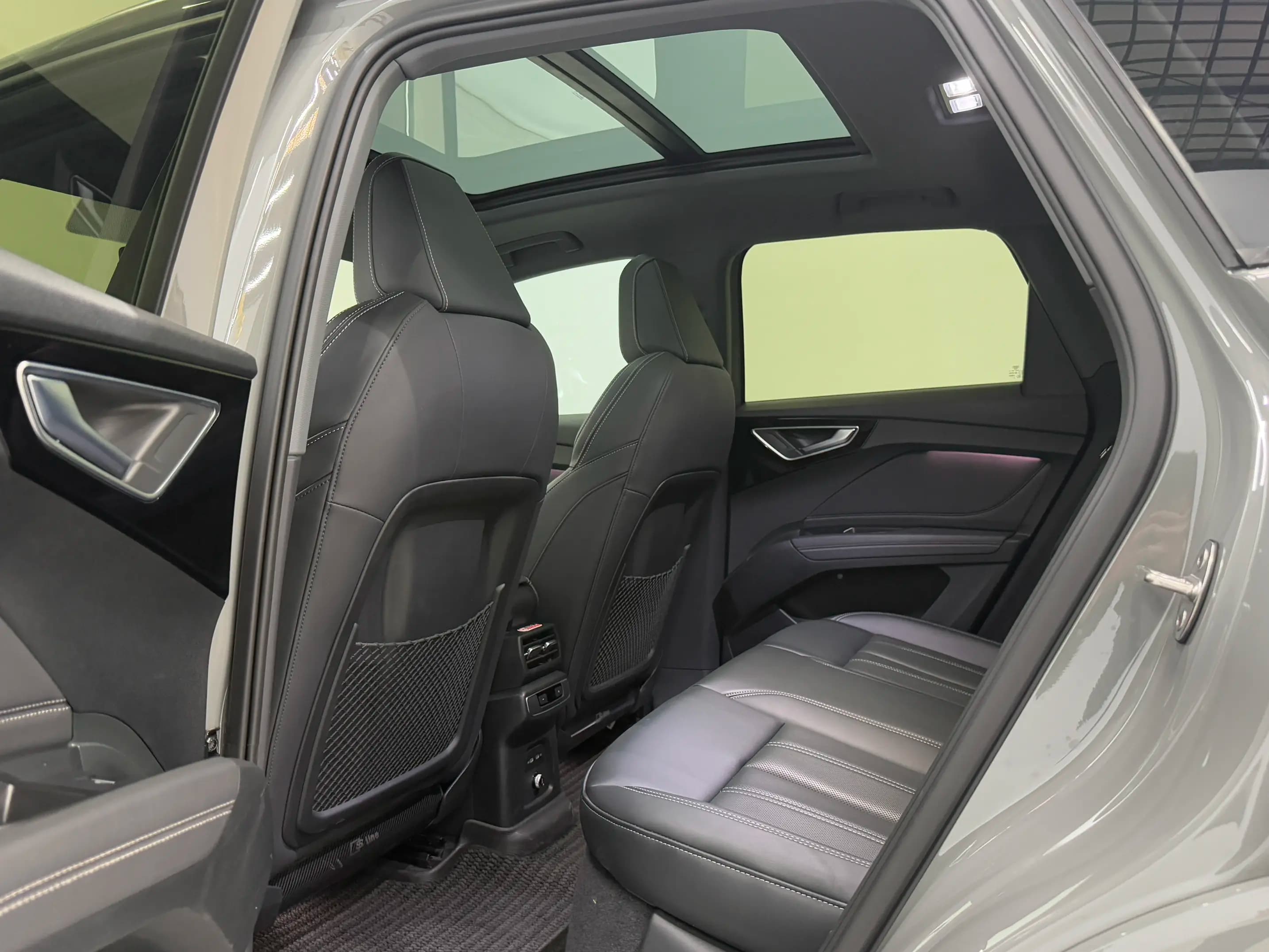 Audi Q4 e-tron 2024 г. 31159 км. — фото 14