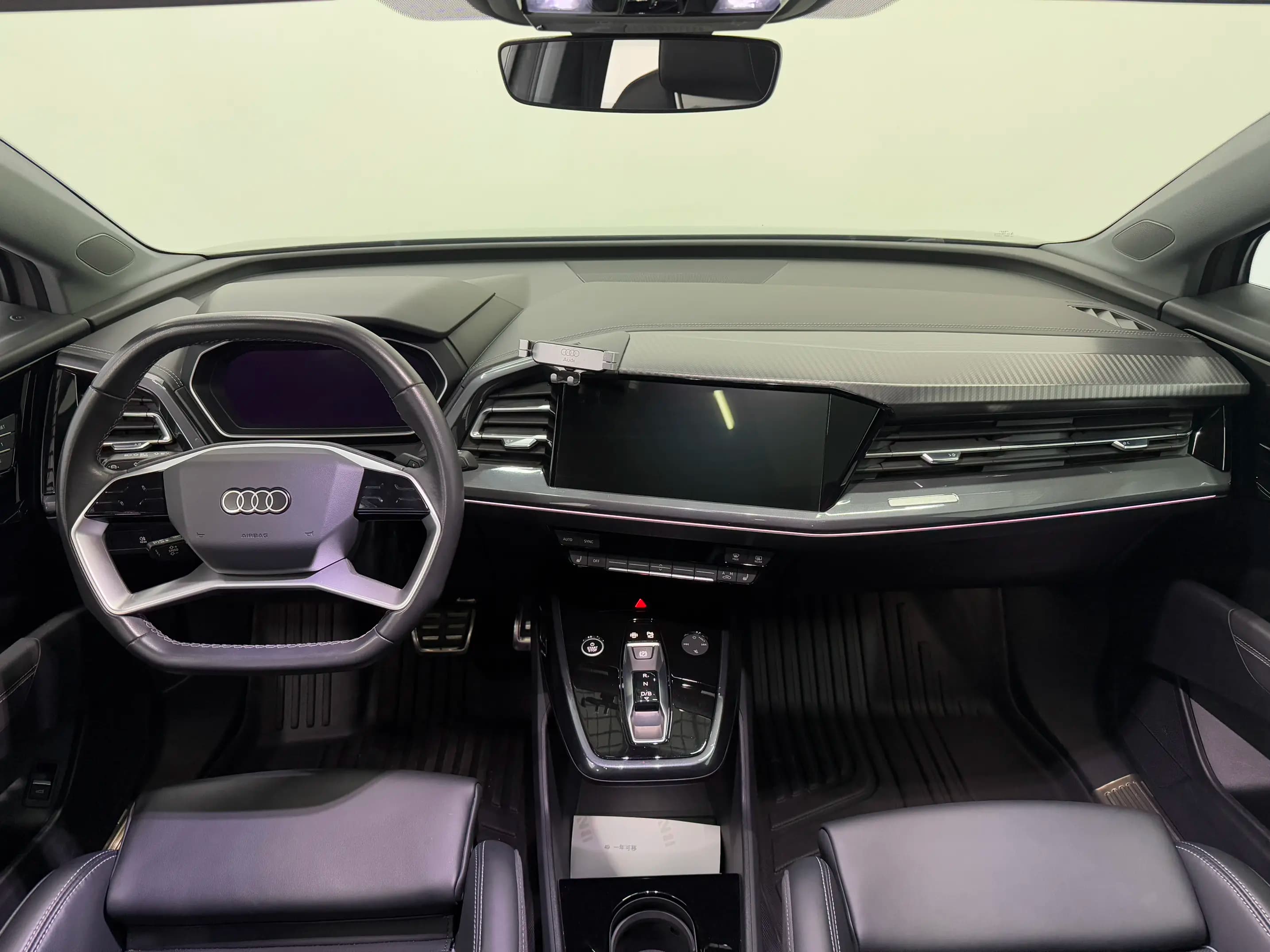 Audi Q4 e-tron 2024 г. 31159 км. — фото 10