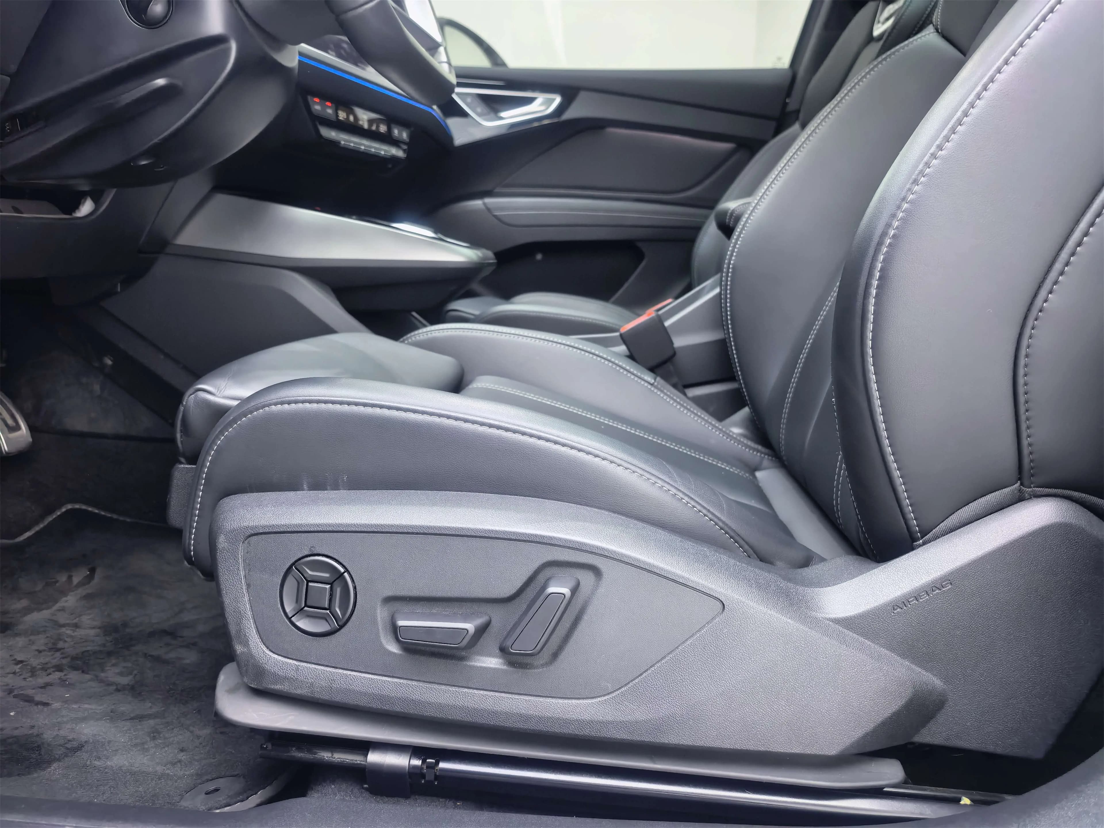 Audi Q4 e-tron 2024 г. 51088 км. — фото 22