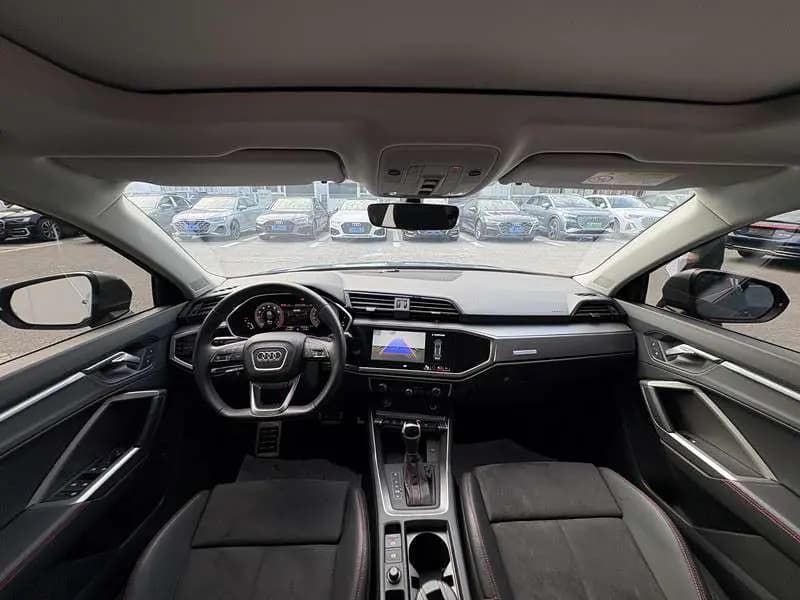 Audi Q3 Sportback 2022 г. 41505 км. — фото 11