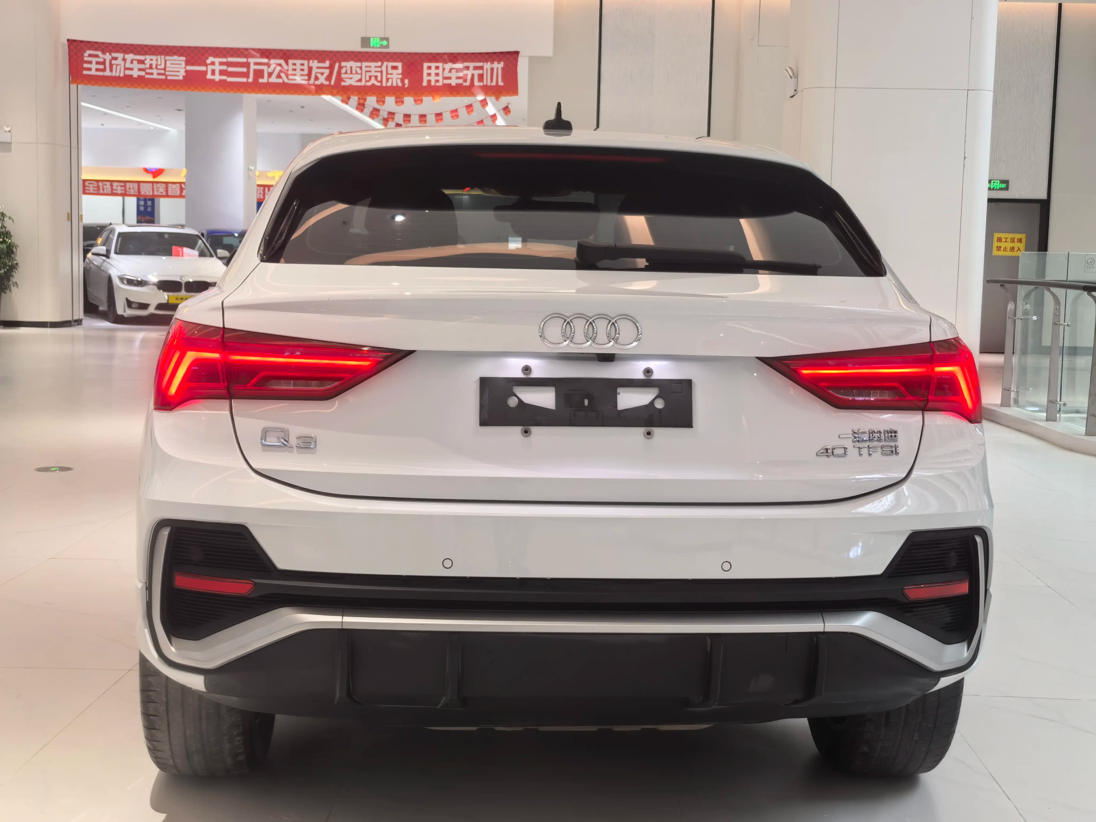 Audi Q3 Sportback 2021 г. 87009 км. — фото 4