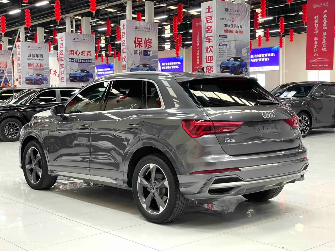 Audi Q3 2021 г. 41384 км. — фото 4