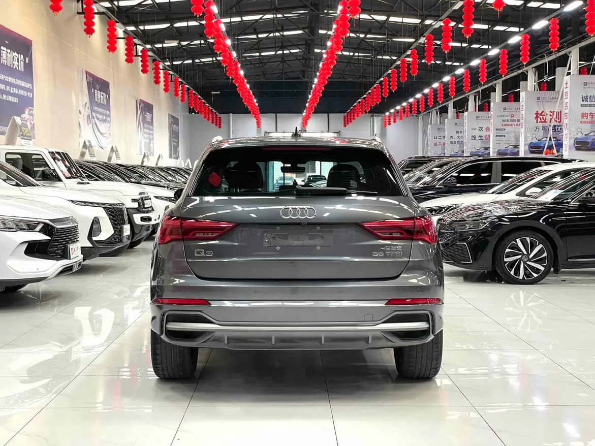 Audi Q3 2021 г. 41384 км. — фото 5
