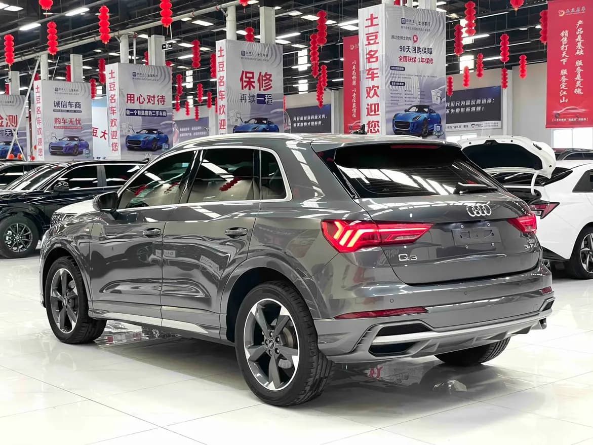 Audi Q3 2022 г. 42185 км. — фото 4