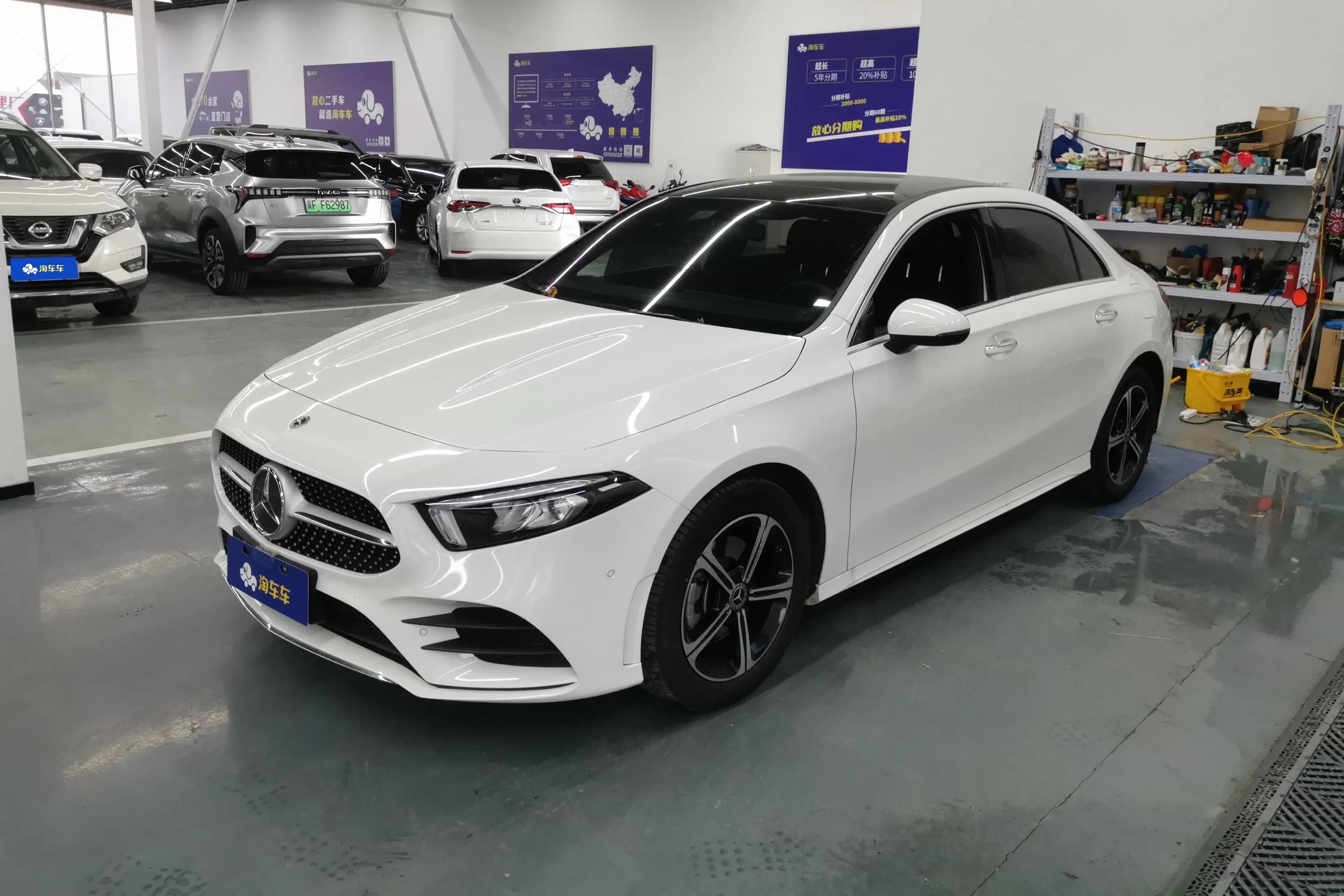 Mercedes-Benz Mercedes Benz A Class 2023 г. 30807 км.