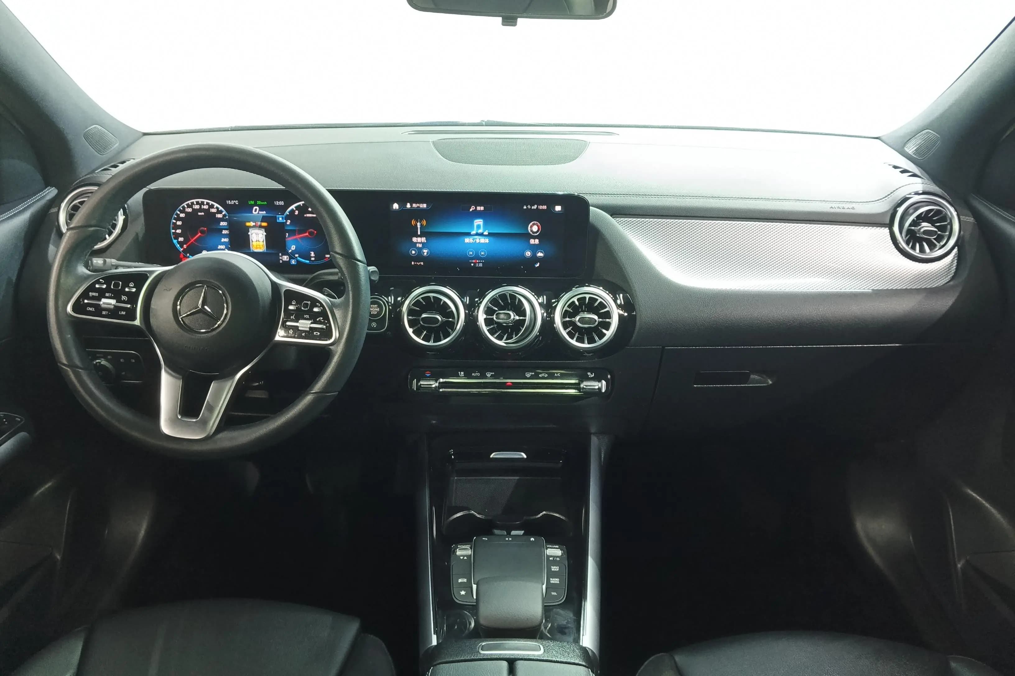 Mercedes-Benz GLA 2022 г. 34565 км. — фото 13